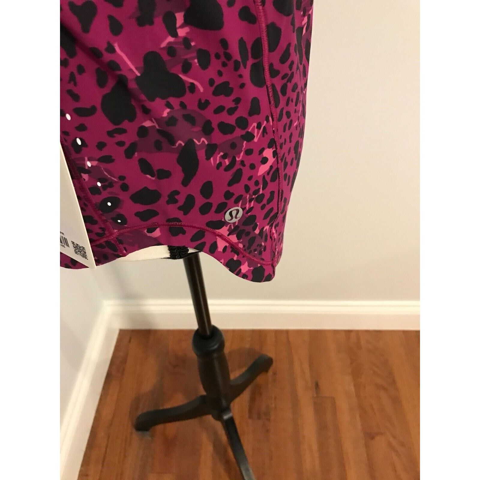 Lululemon Lululemon Women's Purple Animal Print Sculpt Tank Back Vent Size S / US 4 / IT 40 - 4 Thumbnail