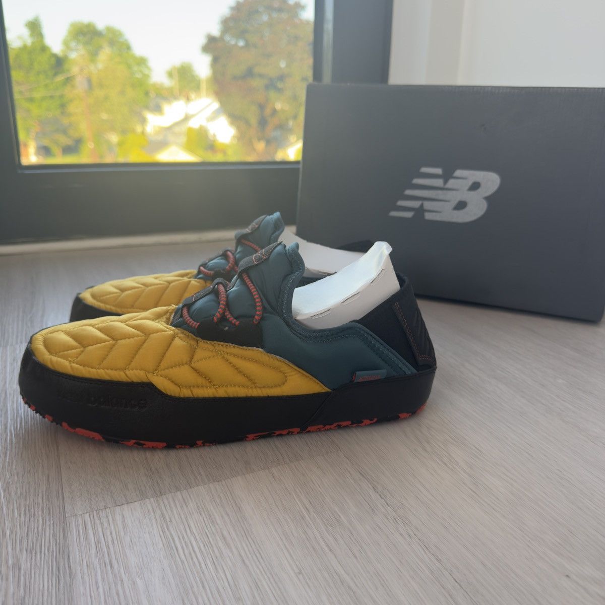 New Balance New Balance Moc v2 slipper sneakers Size US 13 / EU 46 - 1 Thumbnail