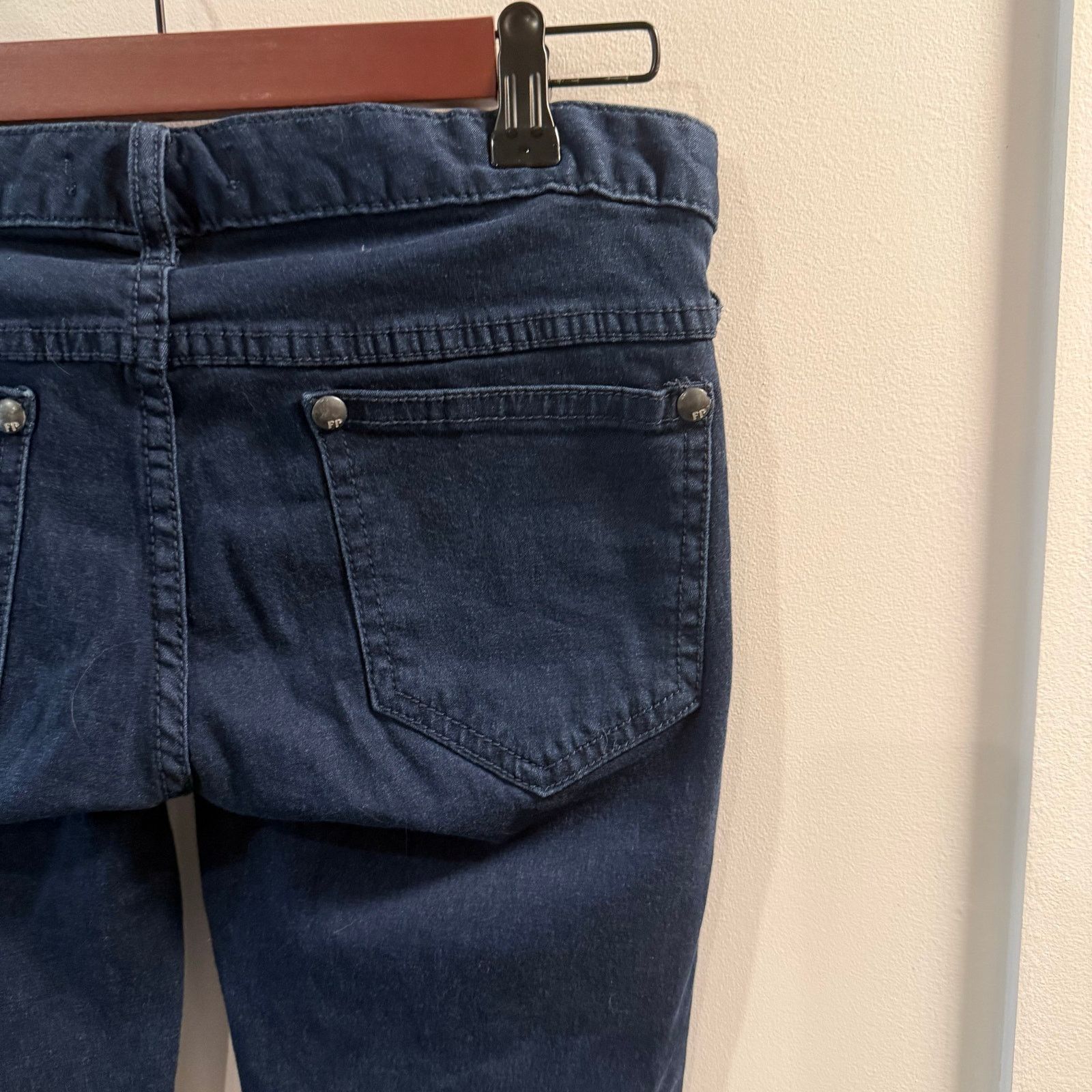 Free People Free People Women’s Flare Jeans Size 26 Size 26" / US 2 / IT 38 - 5 Thumbnail