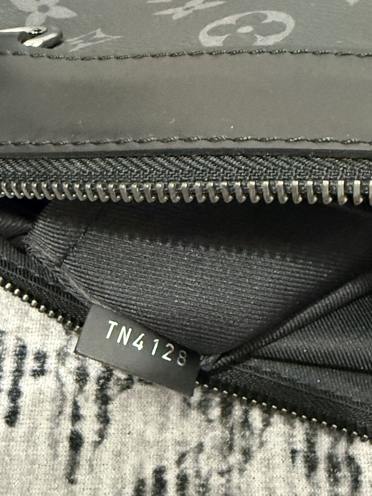 Louis Vuitton LOUIS VUITTON POCHETTE VOYAGE Size ONE SIZE - 5 Thumbnail