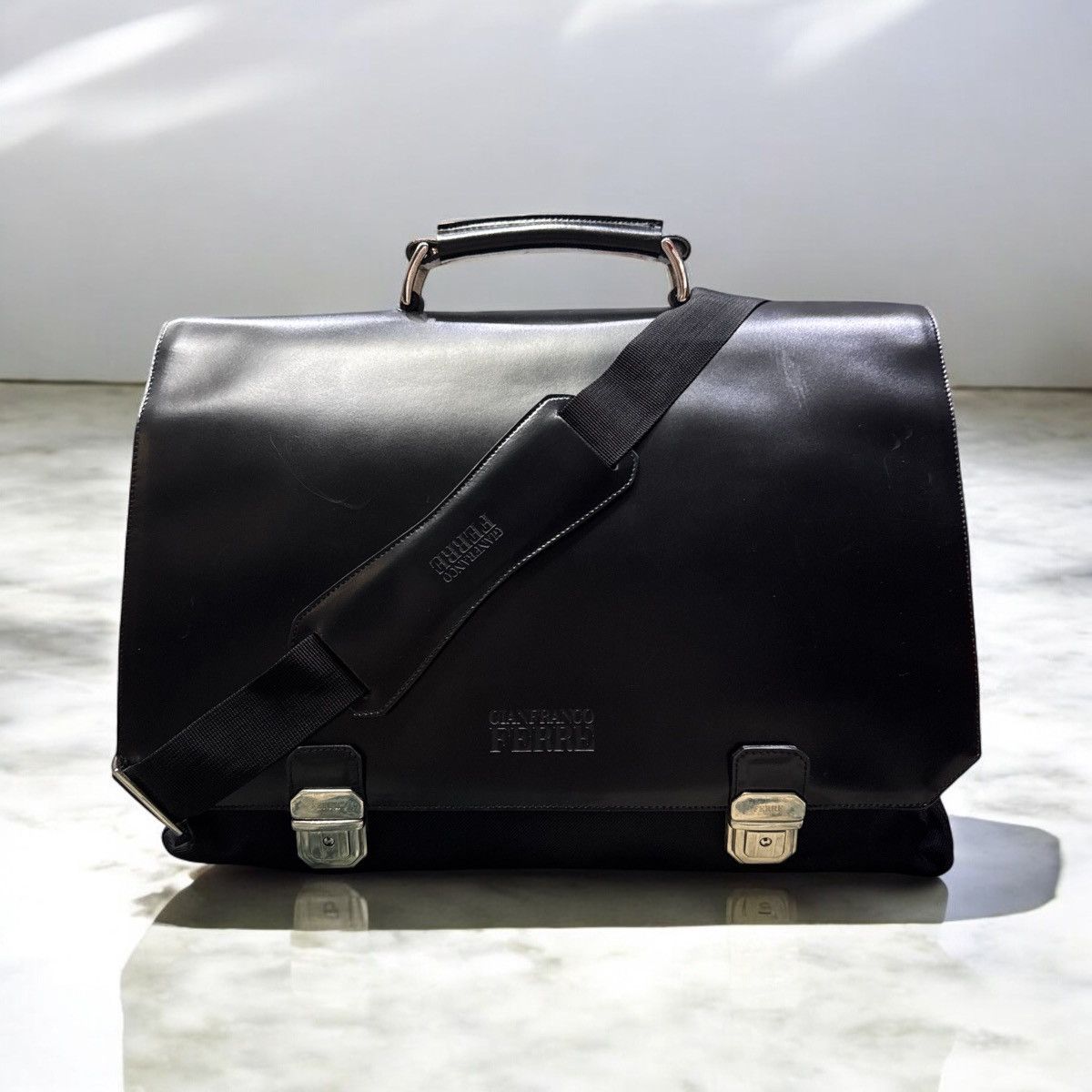 Gianfranco Ferre GIANFRANCO FERRE LEATHER TRIM BRIEFCASE MESSENGER BAG Size ONE SIZE - 1 Thumbnail