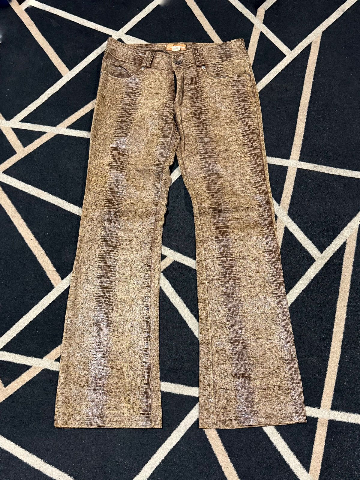Tornado Mart Flared Waxed Snakeskin Stretch Jeans Japanese Styled Size US 29 - 1 Thumbnail