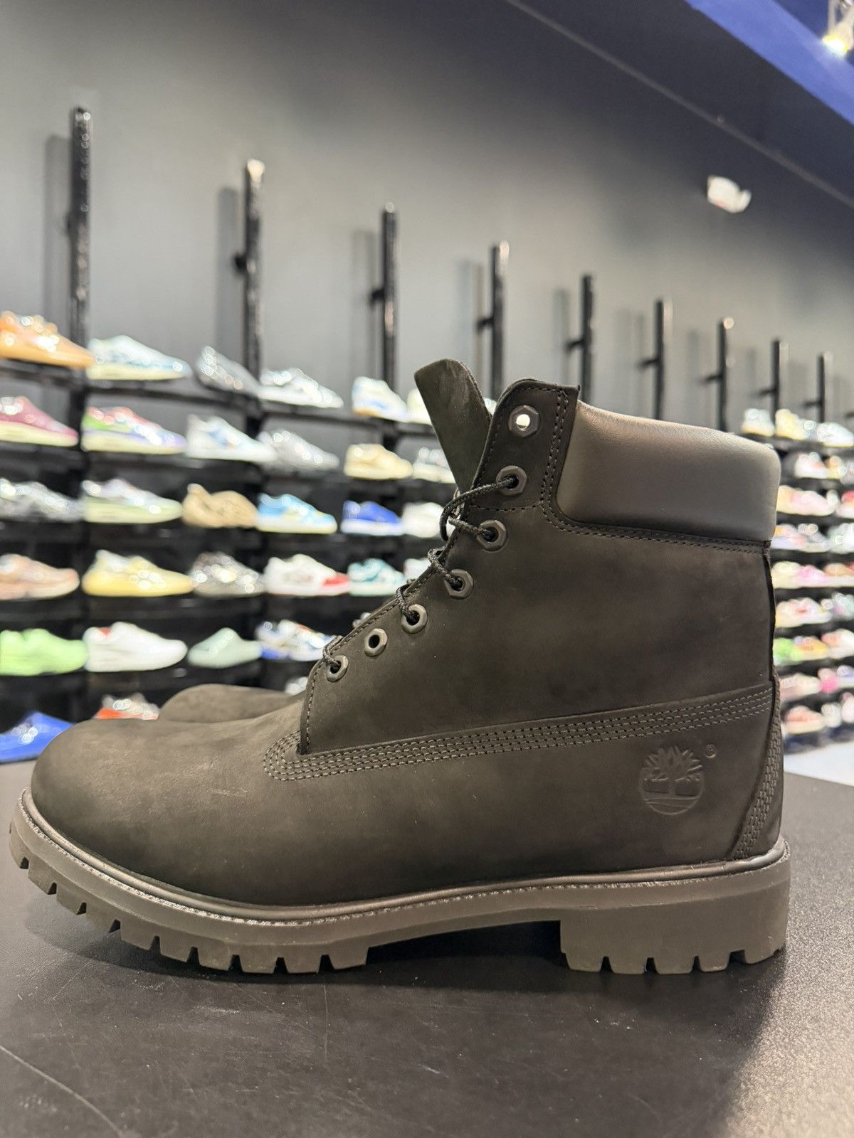 Timberland Size 12 - Timberland 6" Boot Black Nubuck Premium Size US 12 / EU 45 - 1 Thumbnail