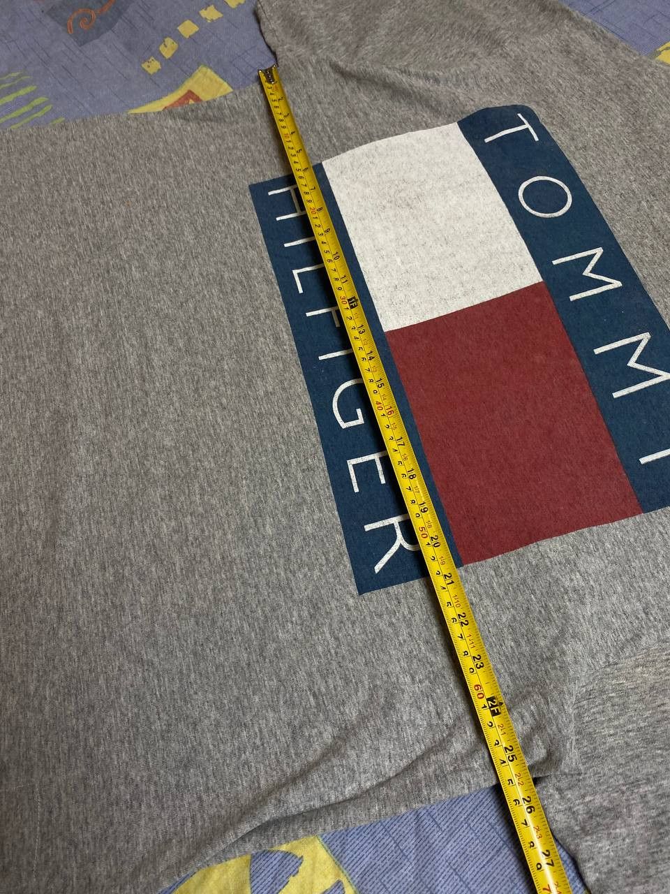 Tommy Hilfiger Tommy Hilfiger Vintage 90s Streetwear T-shirt Size US XL / EU 56 / 4 - 11 Thumbnail