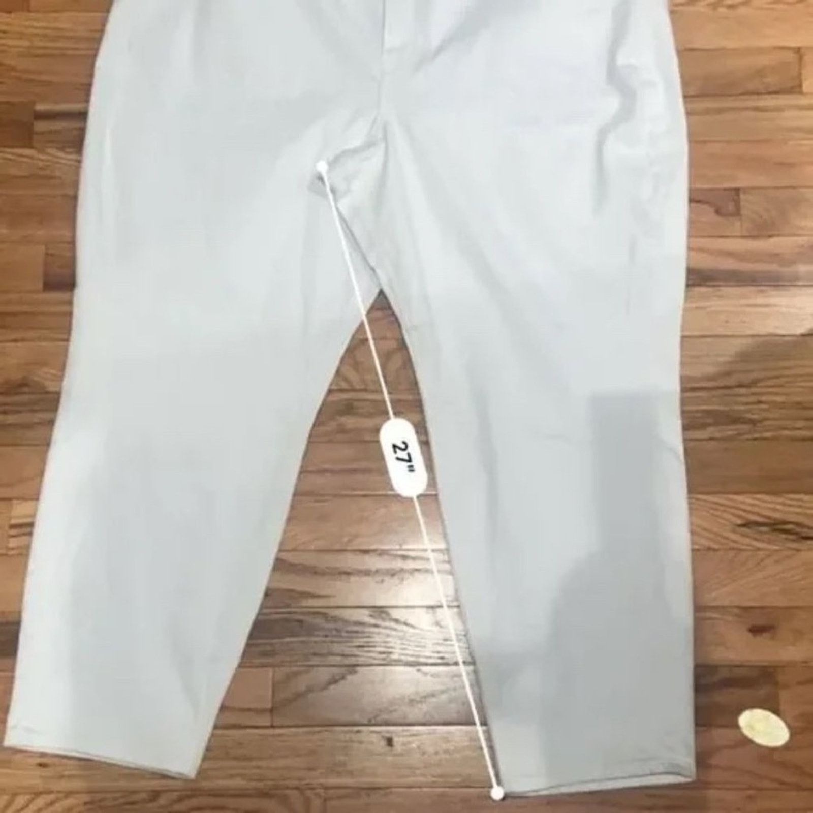 American Eagle Outfitters AMERICAN EAGLE White High Waist Mom Jeans Sz 24W Size 42" / US 20 - 6 Thumbnail