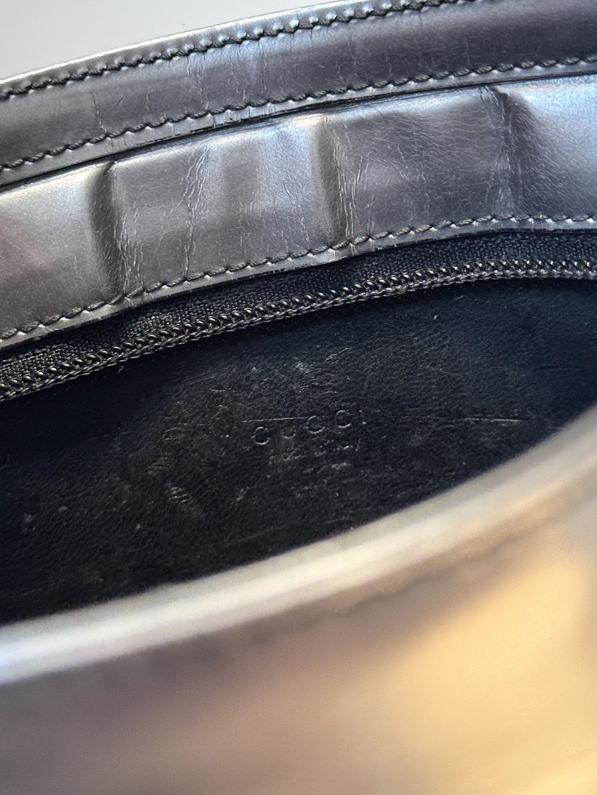 Gucci ★0% TAX★ Y2K GUCCI TOM FOR ERA METALLIC GUNMETAL HANDBAG Size ONE SIZE - 10 Thumbnail