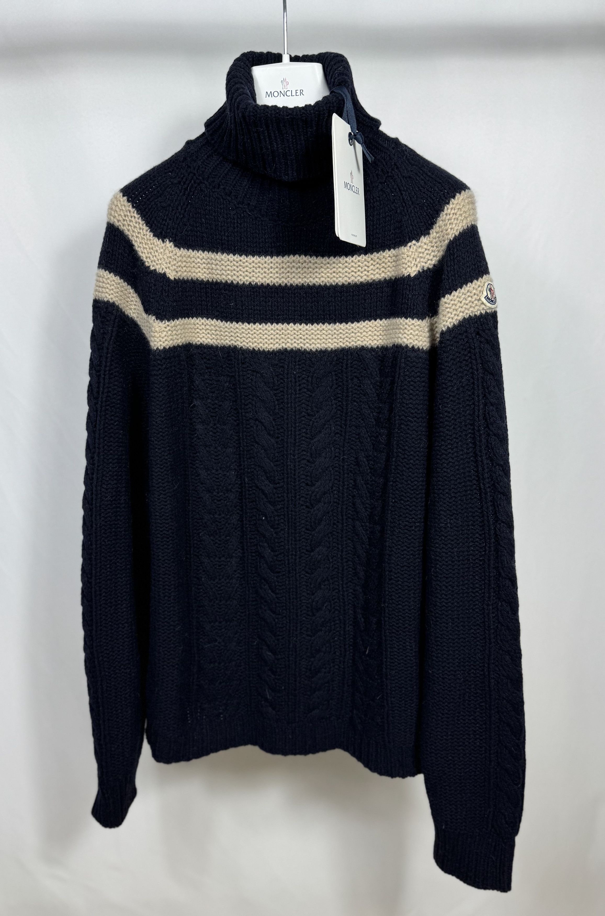 Moncler Moncler Wool Sweater Size L / US 10 / IT 46 - 1 Thumbnail