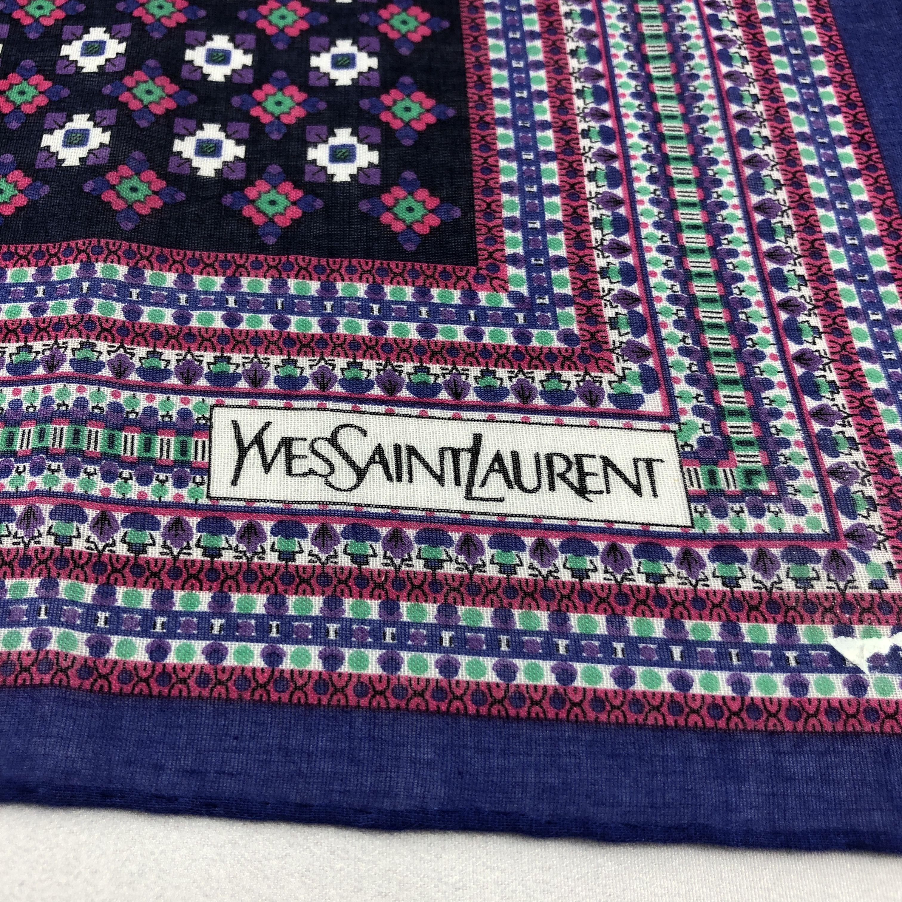 Yves Saint Laurent YSL Geometric Handkerchief Neckerchief Bandana H2875 Size ONE SIZE - 3 Thumbnail
