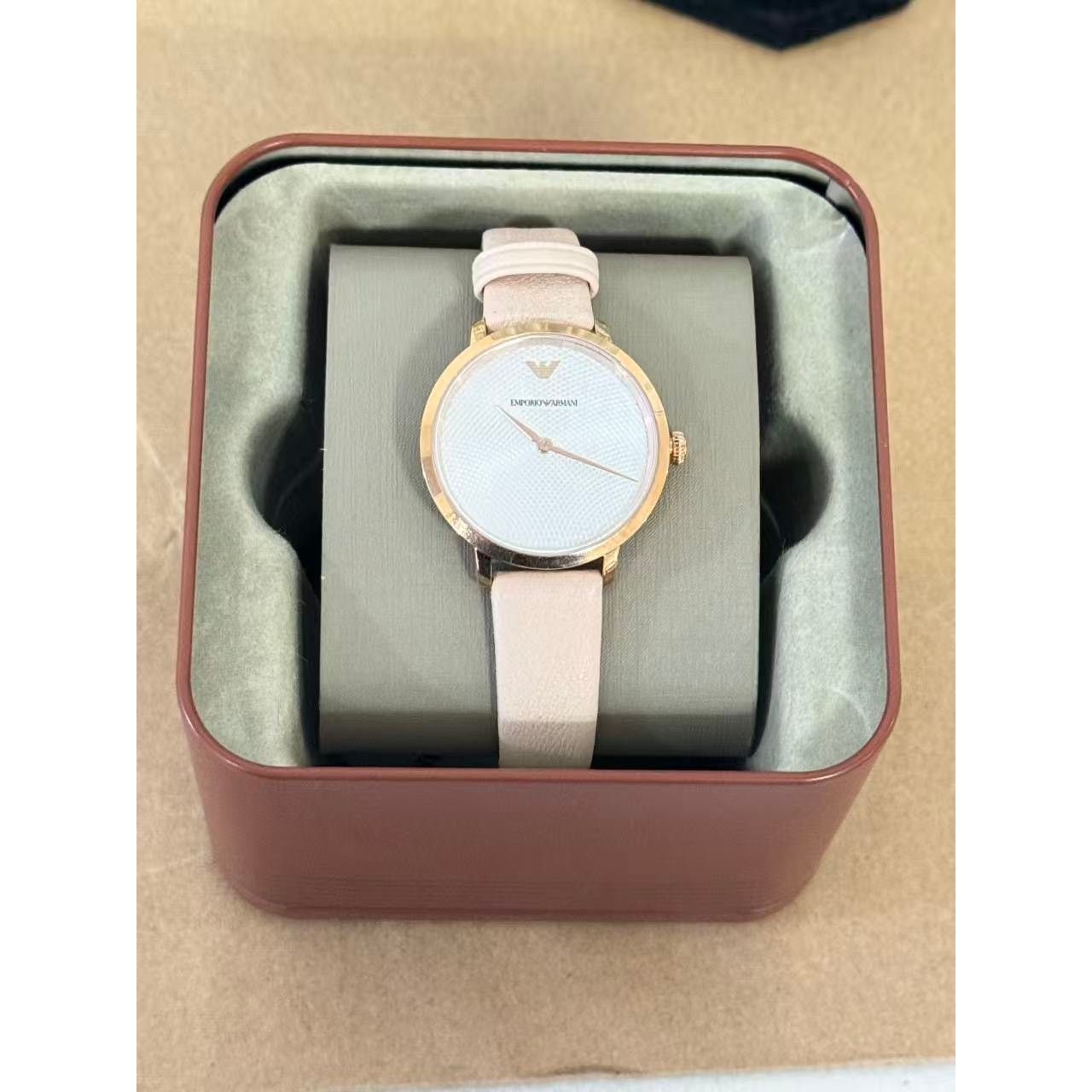 Emporio Armani Emporio Armani Modern AR11160 Ladies Watch With Silver Size 32 - 1 Thumbnail