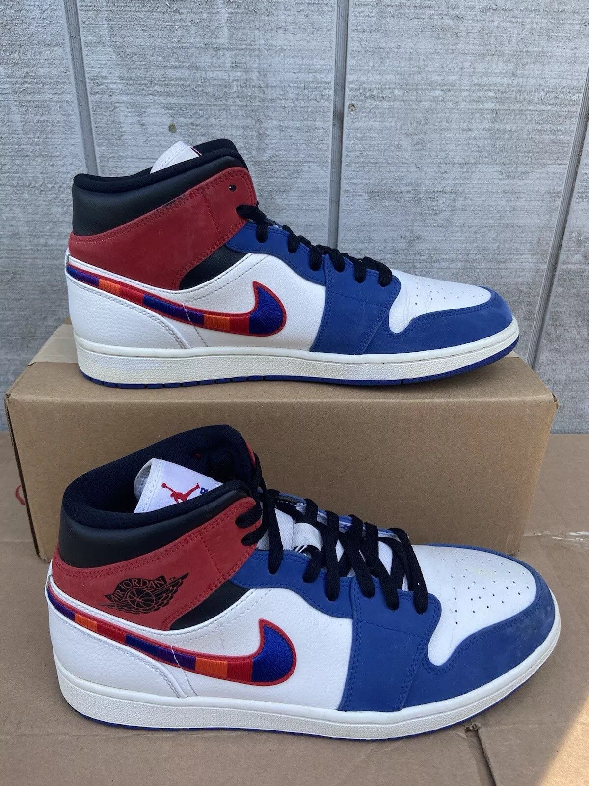 Nike Nike Air Jordan 1 Mid SE Multi-Color Swoosh Size 11.5 CLEAN Size US 11.5 / EU 44-45 - 1 Thumbnail