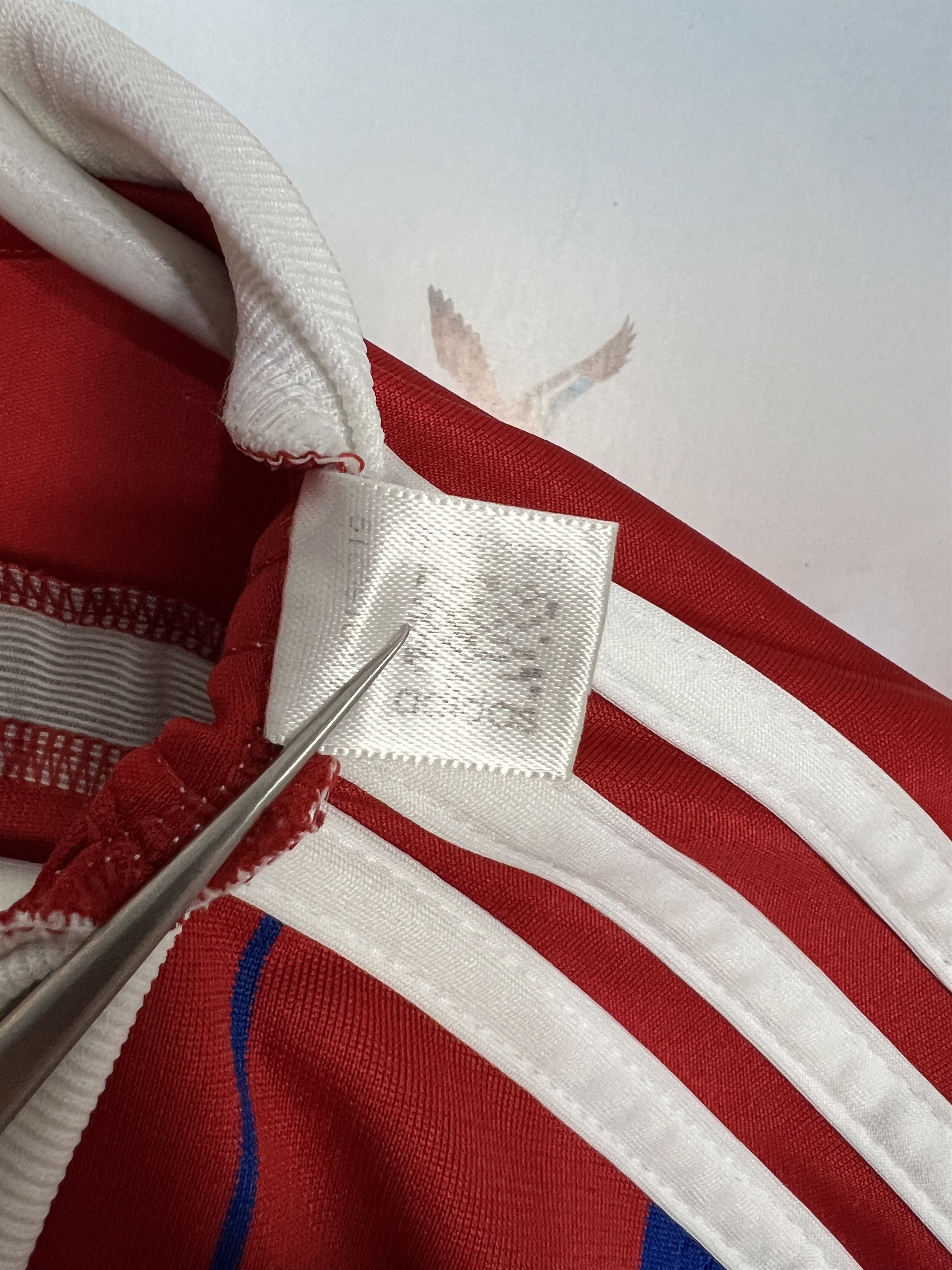 Adidas Bayern Munich Home football shirt 2014 Adidas #10 Robben Size US M / EU 48-50 / 2 - 10 Thumbnail