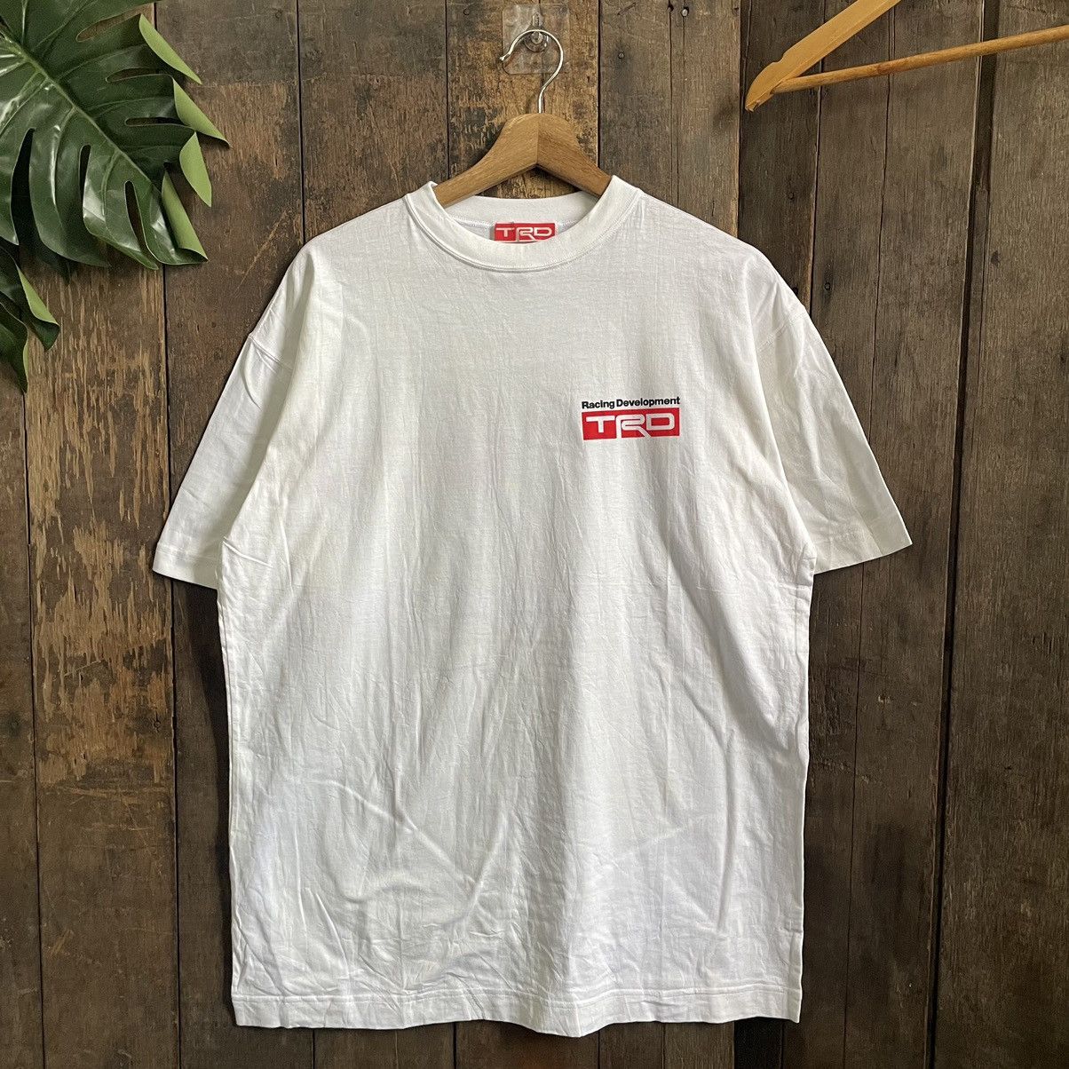 Vintage Vintage Toyota TRD Signature Logo Racing Tshirt Size US L / EU 52-54 / 3 - 2 Thumbnail
