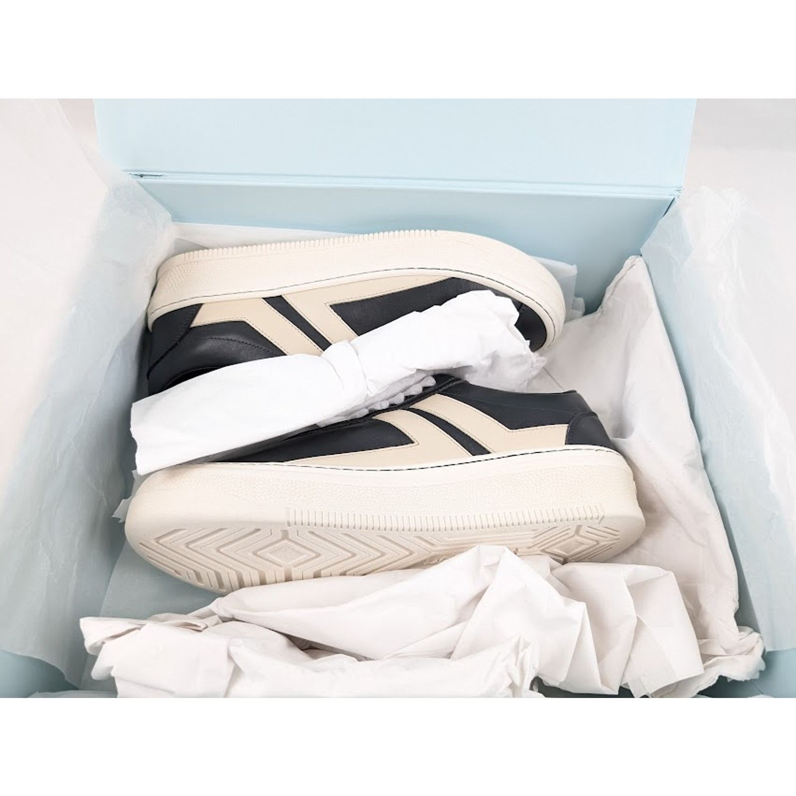 Future o1rshd1 Sneakers With High Sole in Dark Grey/Beige Size US 9 / EU 42 - 19 Thumbnail