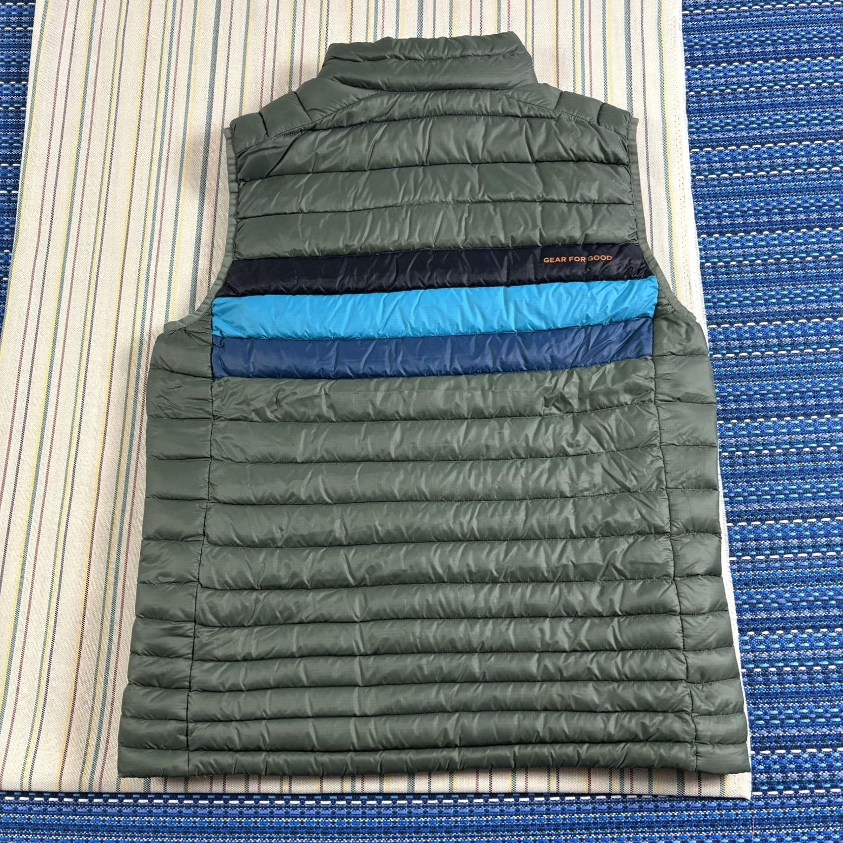 Cotopaxi Vest Mens Large Green Down Puffer Zip Gear For Good Outdoor Hiking Euc, Men's — image 3 of 6