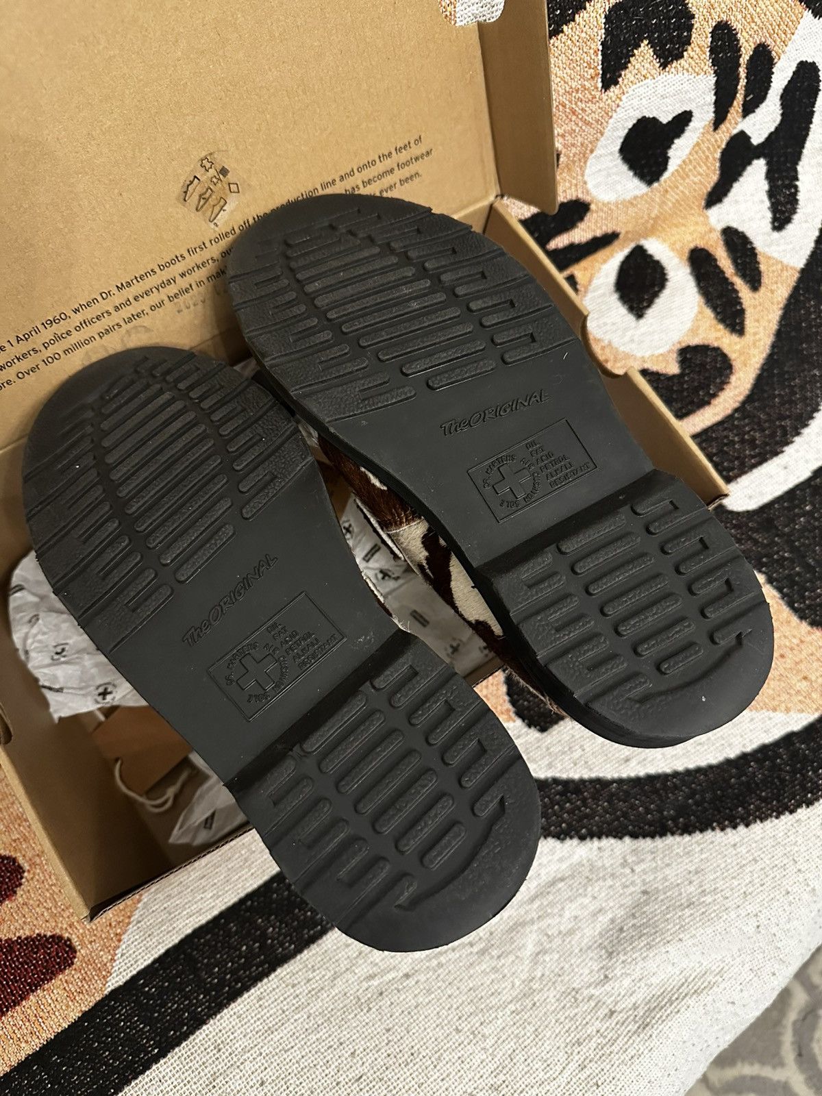 Dr. Martens × Supreme Dr Martens x Supreme Penton Tassel Loafer Cow Print Size US 7 / EU 40 - 7 Thumbnail