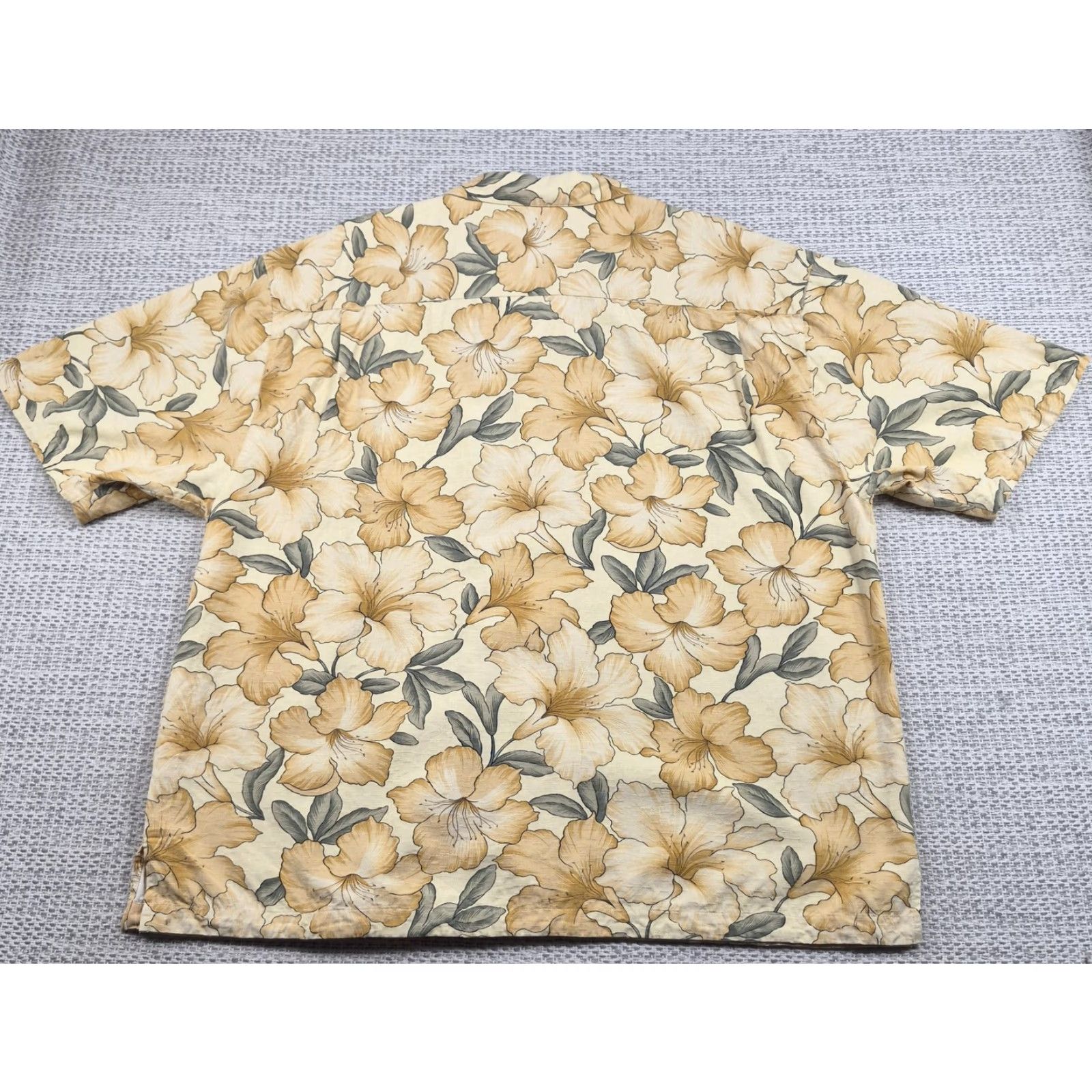 Vintage VINTAGE Jamaica Jaxx Button Up Shirt Mens 2XL Beige Silk Hawaiian Aloha Floral Camp Shirt Tropical Beach Casual Mens 2XL Size US XXL / EU 58 / 5 - 6 Thumbnail