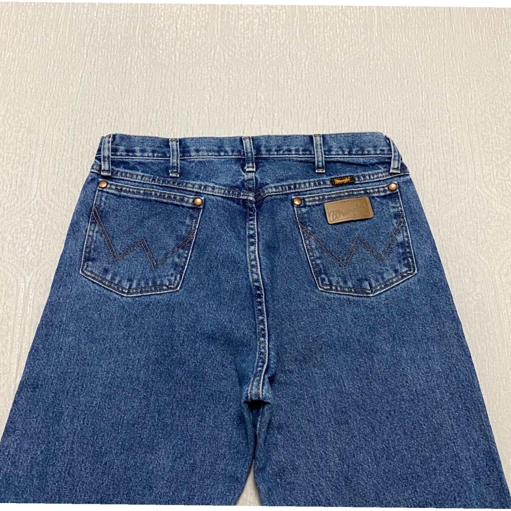 Wrangler VINTAGE Wrangler Jeans Cowboy Western Men's 35x34 Denim Blue 5-Pocket Straight Leg Cotton Jeans Mens Size US 35 - 3 Thumbnail