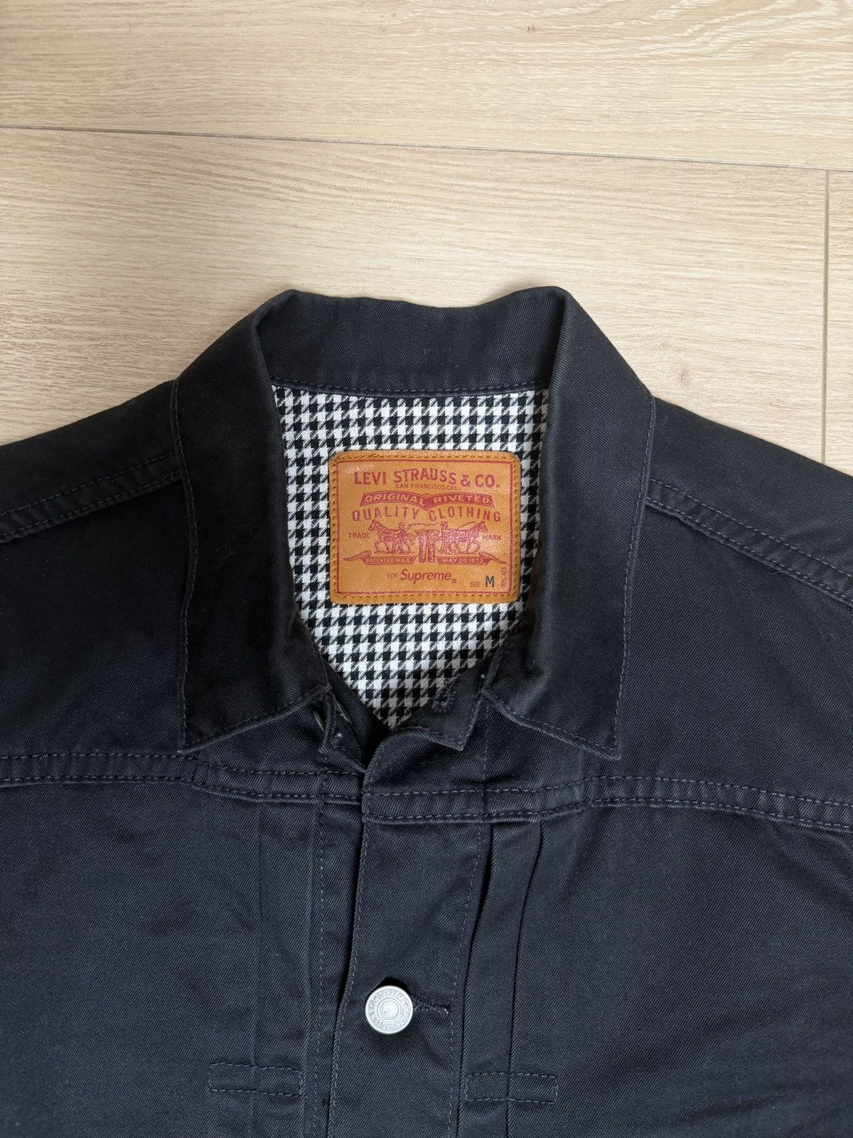 Levi's × Supreme Jacket Levi’s x Supreme Type 1 trucker black size M Size US M / EU 48-50 / 2 - 2 Thumbnail