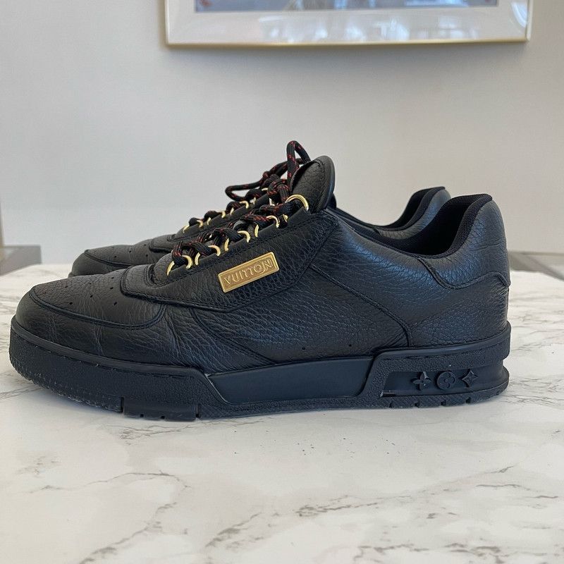 Louis Vuitton Louis Vuitton Stylish Black and Gold Trainers 0089 Size US 7.5 / EU 40-41 - 1 Thumbnail