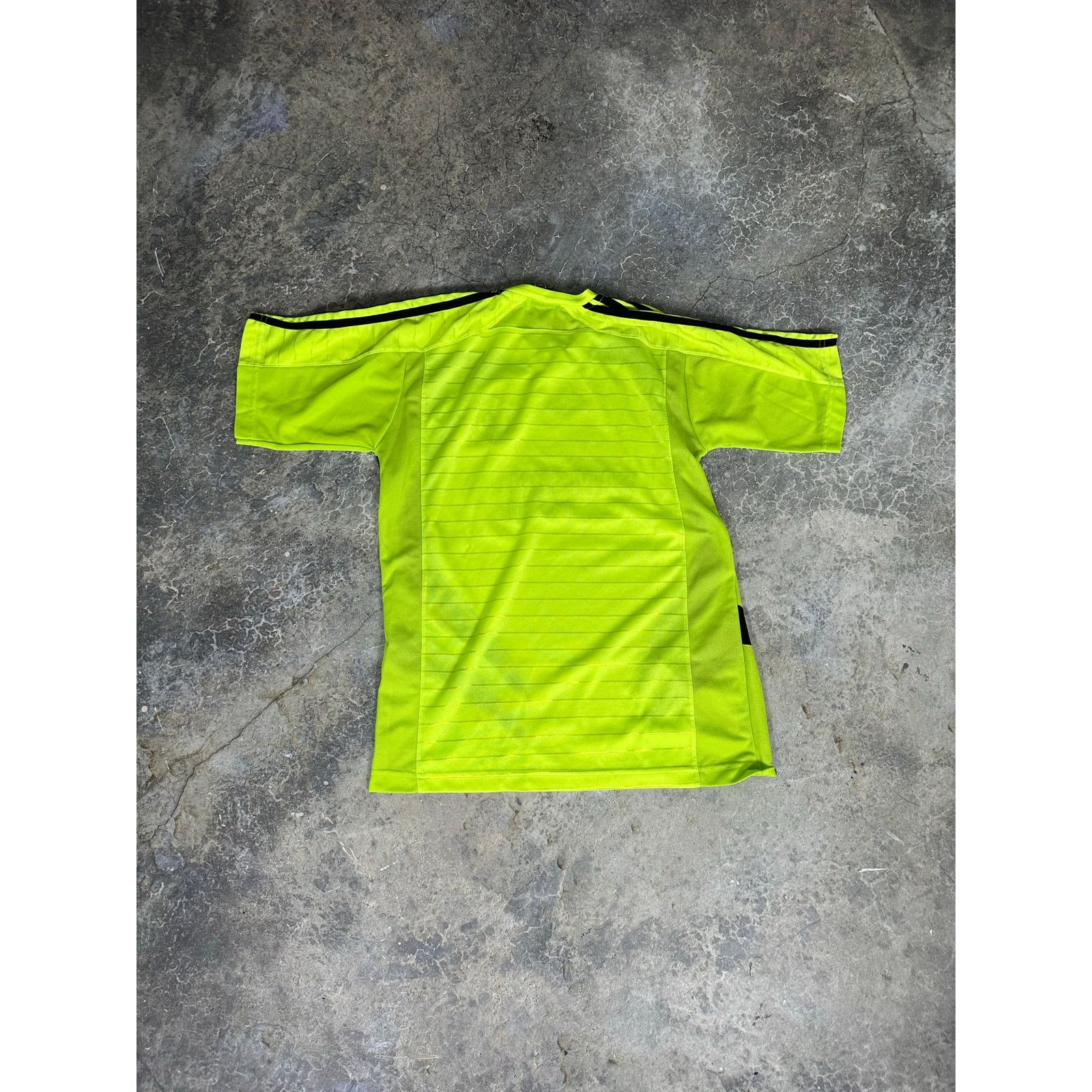 Other Chelsea Jersey Size US M / EU 48-50 / 2 - 5 Thumbnail