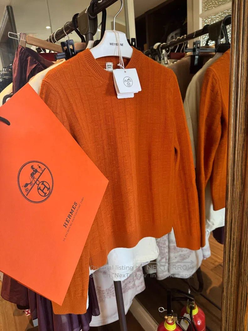 Hermes Hermes Classic Hermès orange knitted sweater Size XS / US 0-2 / IT 36-38 - 1 Thumbnail