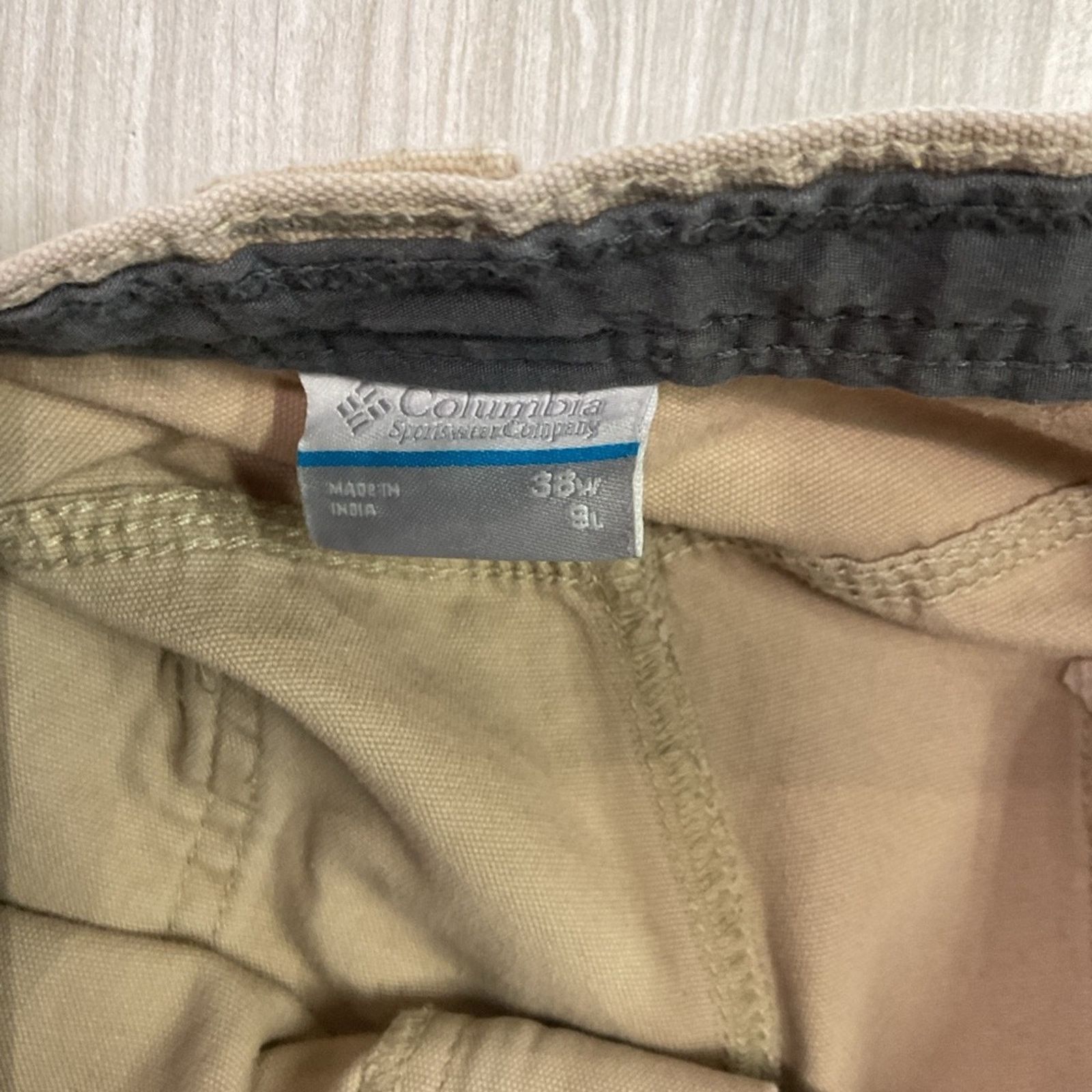Columbia Columbia Khaki Shorts - Men's Size US 38 / EU 54 - 6 Thumbnail