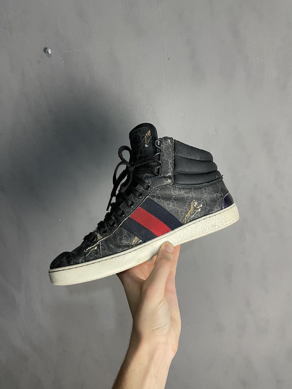Gucci Gucci Ace Web GG Supreme Monogram Tiger Canvas Gray High top Size US 6 / EU 39 - 10 Thumbnail