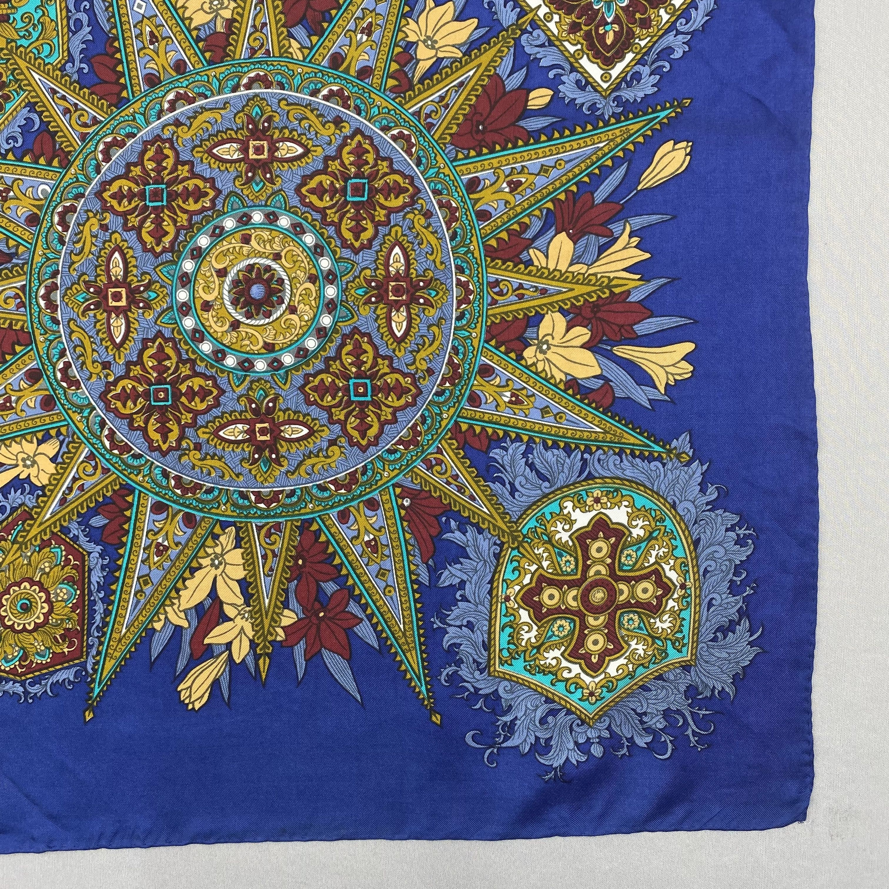 Japanese Brand Vintage Geometric Floral SILK Scarf Twill Wraps Scarves Size ONE SIZE - 5 Thumbnail