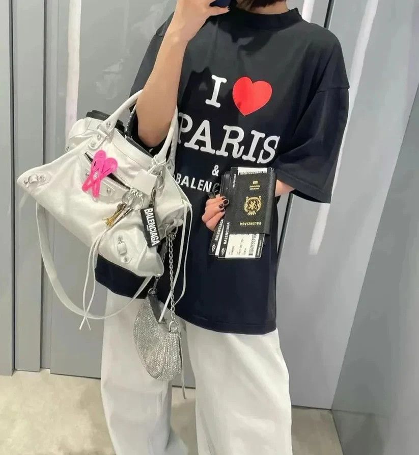 Balenciaga o1srvl11e0325 I Love Paris & Balenciaga T-Shirt in Black Size L / US 10 / IT 46 - 4 Thumbnail