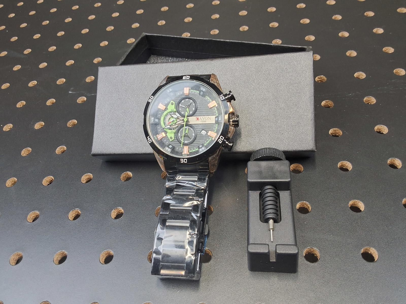 Beyonce Bayon Men's Black Steel Watch - Sleek & Sporty! Size ONE SIZE - 4 Thumbnail