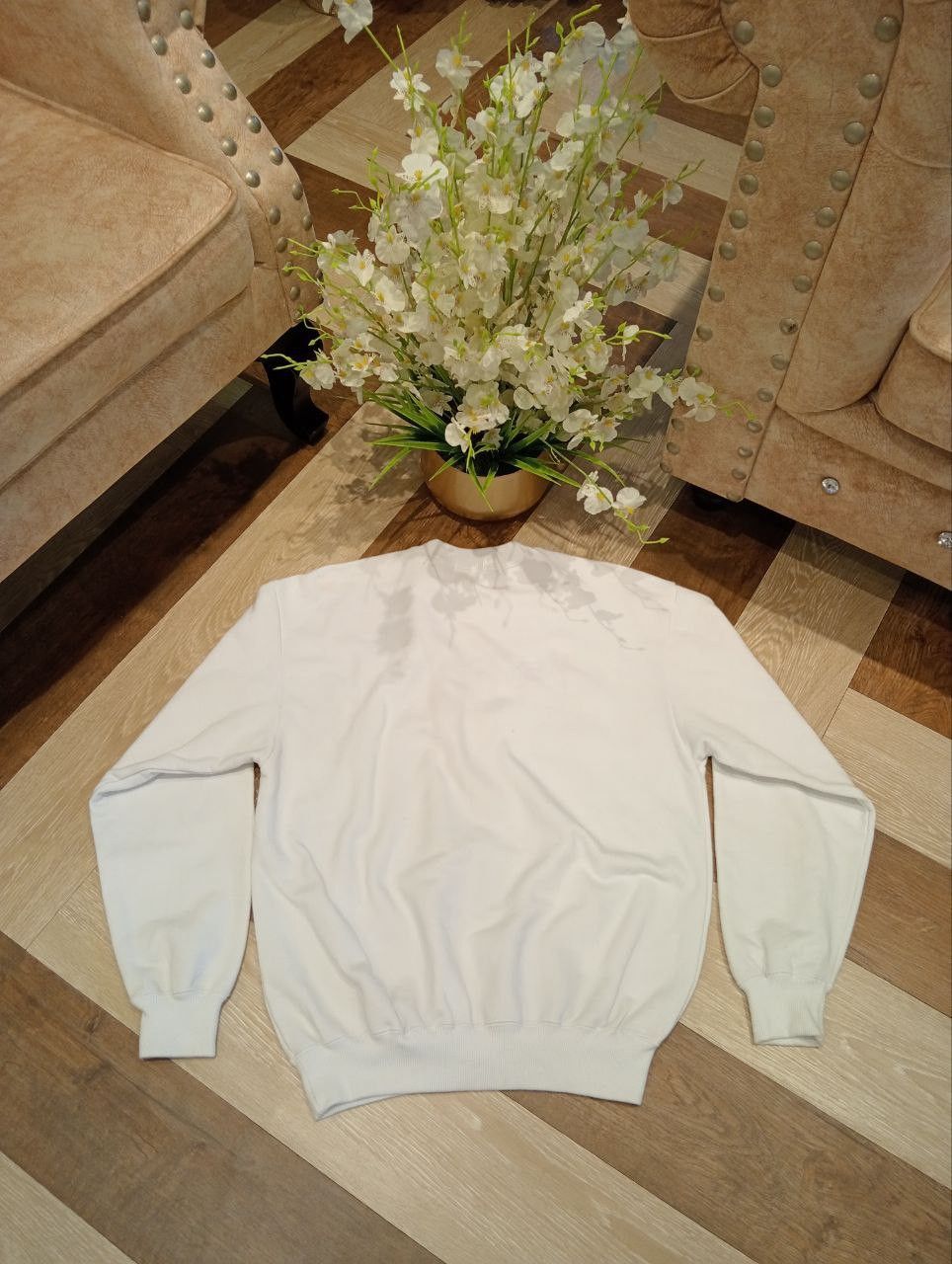 Yves Saint Laurent VINTAGE YVES SAINT LAURENT PARIS SPELL OUT CREWNECK Size US L / EU 52-54 / 3 - 9 Thumbnail