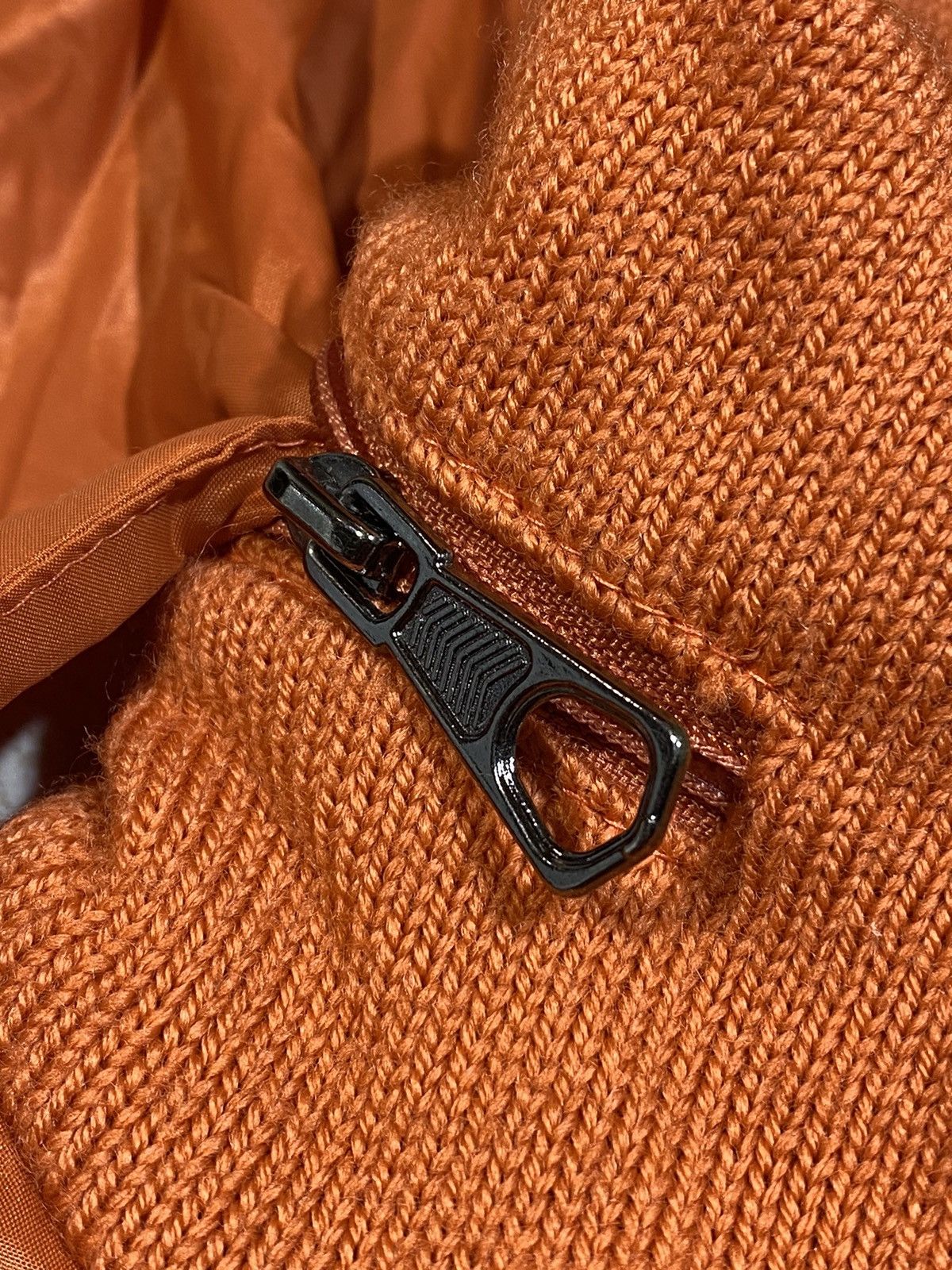Moncler × Vintage Vintage Moncler Orange Nylon Knit Vest Size L / US 10 / IT 46 - 12 Thumbnail