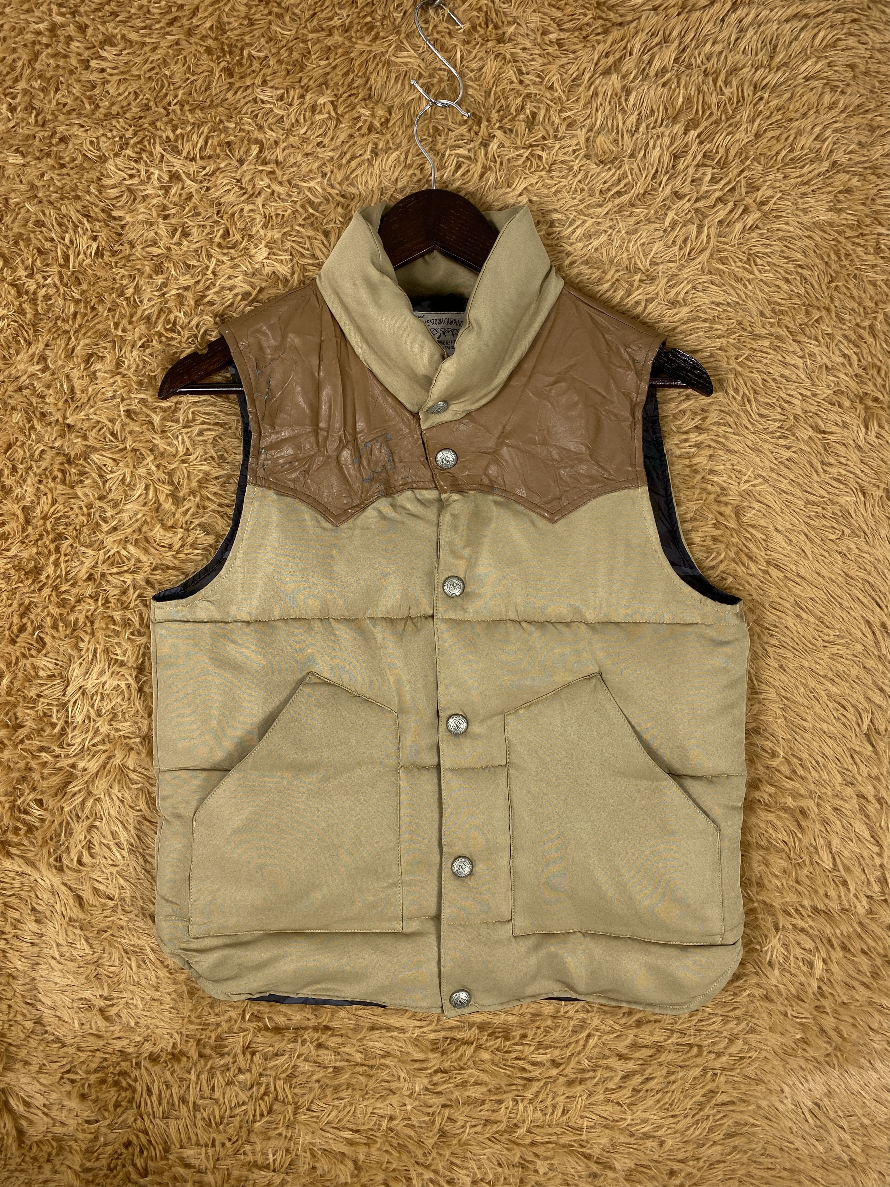 Japanese Brand Vintage Jungle Storm Puffer Camouflage Lining Vest Size US S / EU 44-46 / 1 - 1 Thumbnail
