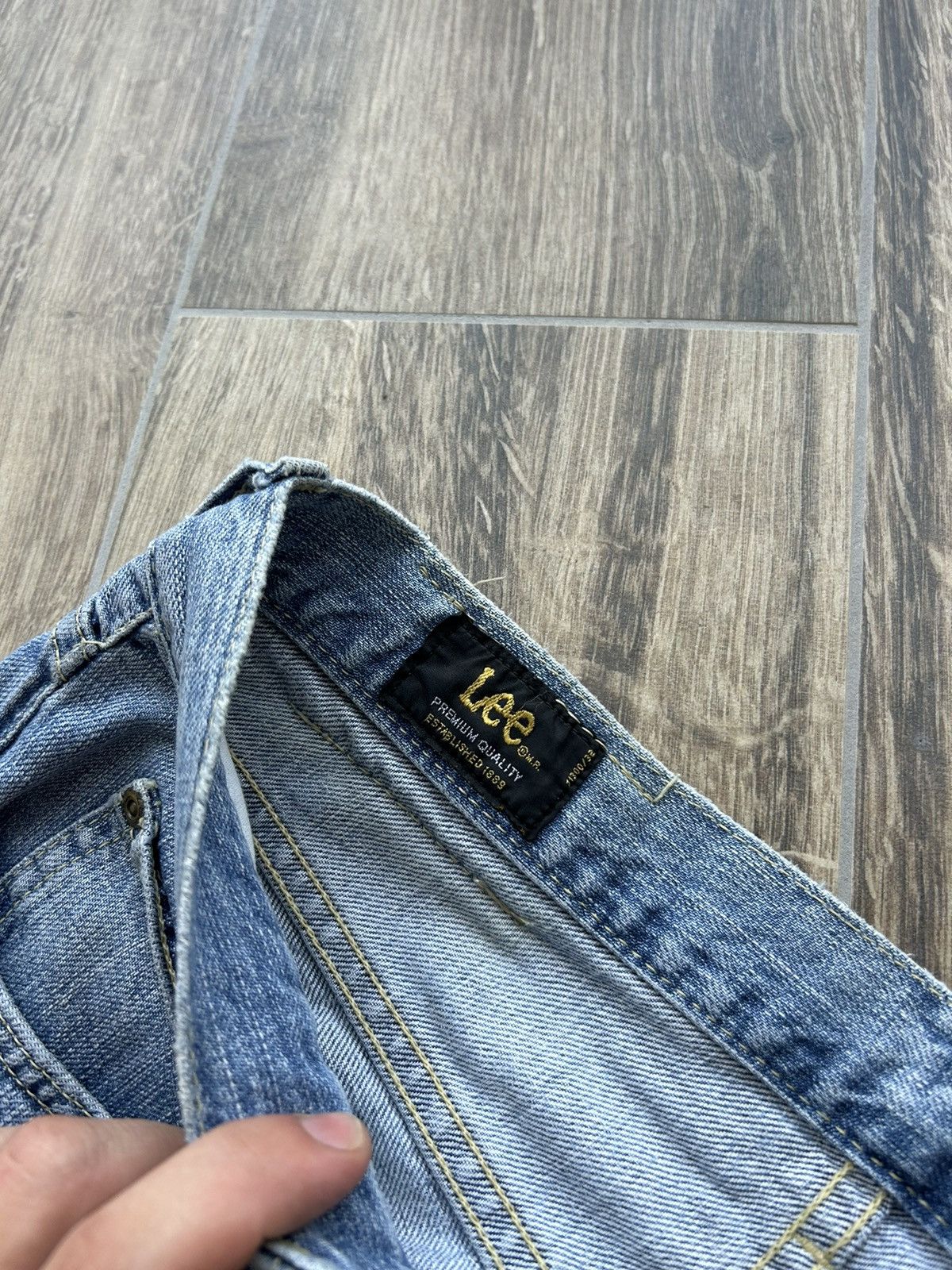 Lee × Vintage ⛔️Last Drop⛔️Vintage Lee Riders Flared jeans 2000s Size US 32 / EU 48 - 6 Thumbnail