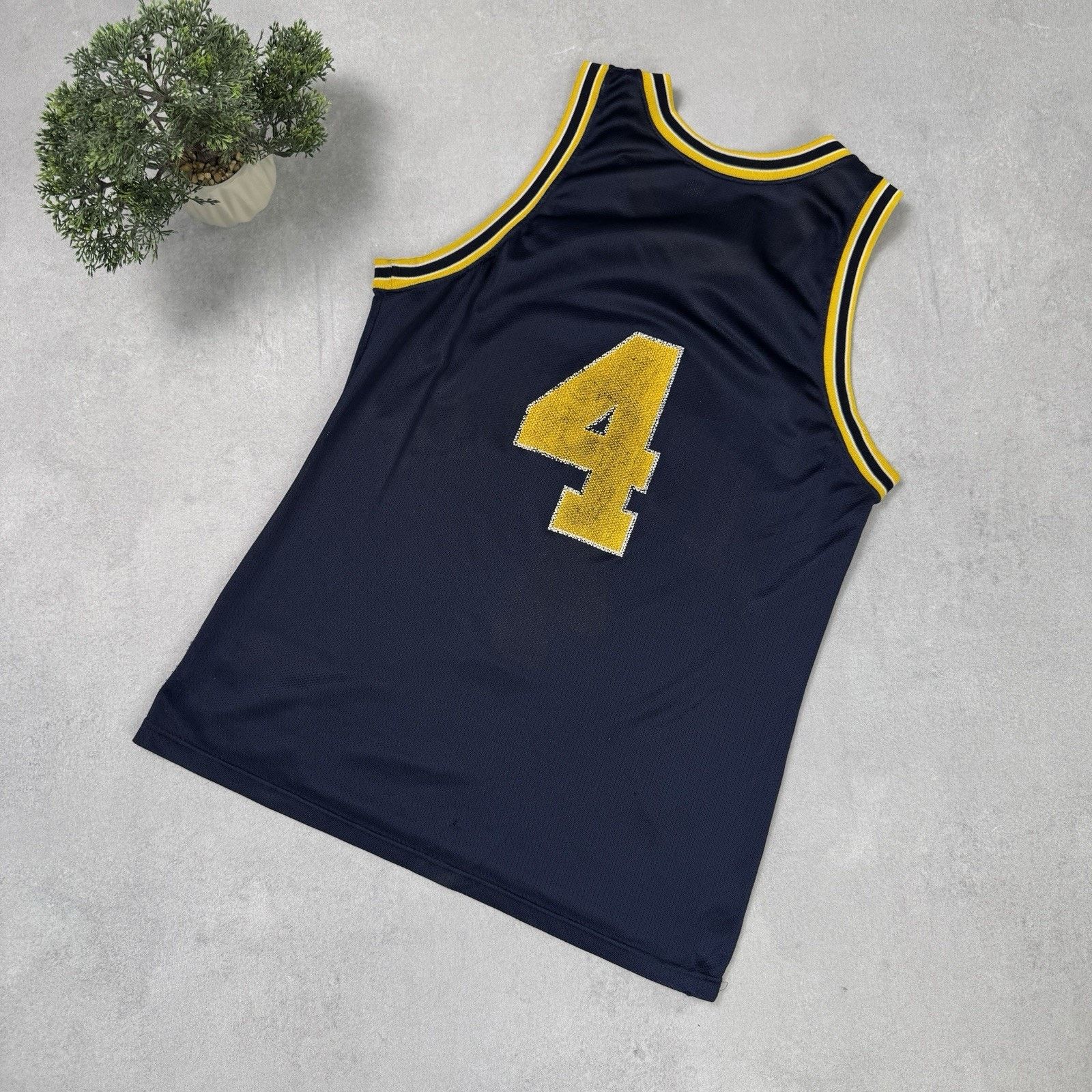 Champion Chris Webber University of Michigan Champion Basketball Size US S / EU 44-46 / 1 - 15 Thumbnail