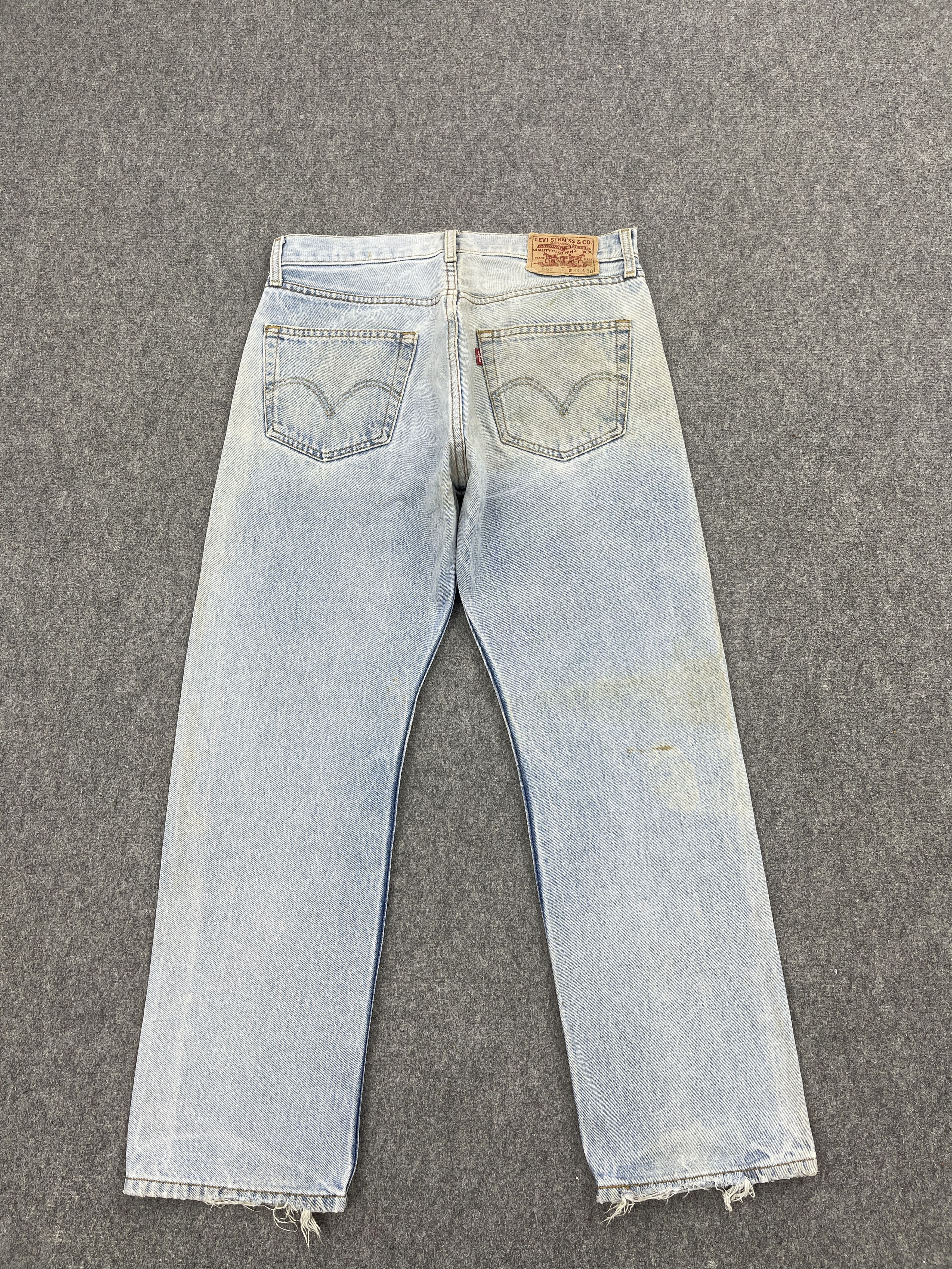 Levi's × Vintage Light Washed Vintage Levis 501 Denim Jeans Size US 31 - 3 Thumbnail