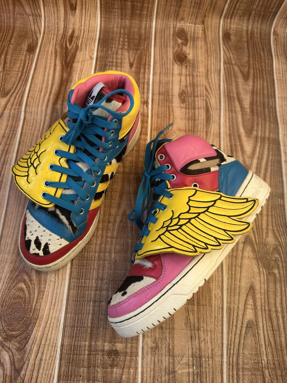 Adidas × Jeremy Scott Adidas Jeremy Scott 2NE1 Wings Avant Garde High Sneakers Size US 8.5 / EU 41-42 - 14 Thumbnail