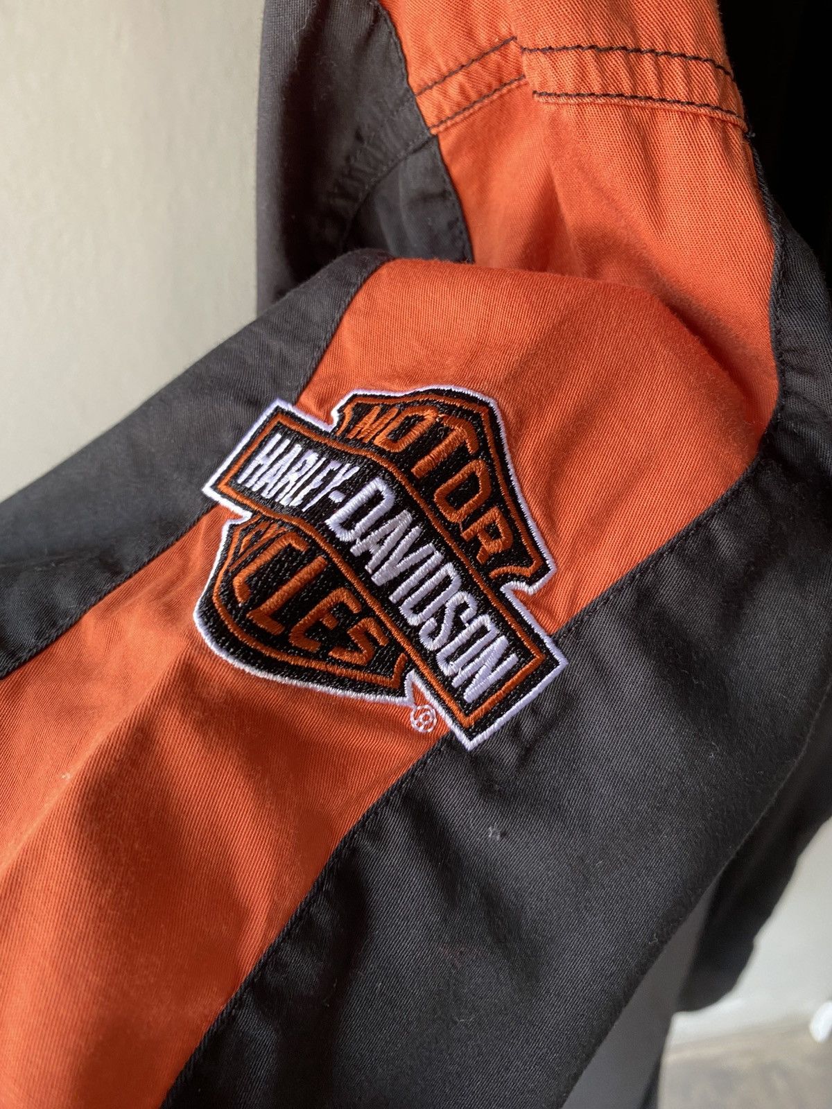 Harley Davidson Harley Davidson Black & Orange Staff Shirt Size US XL / EU 56 / 4 - 9 Thumbnail