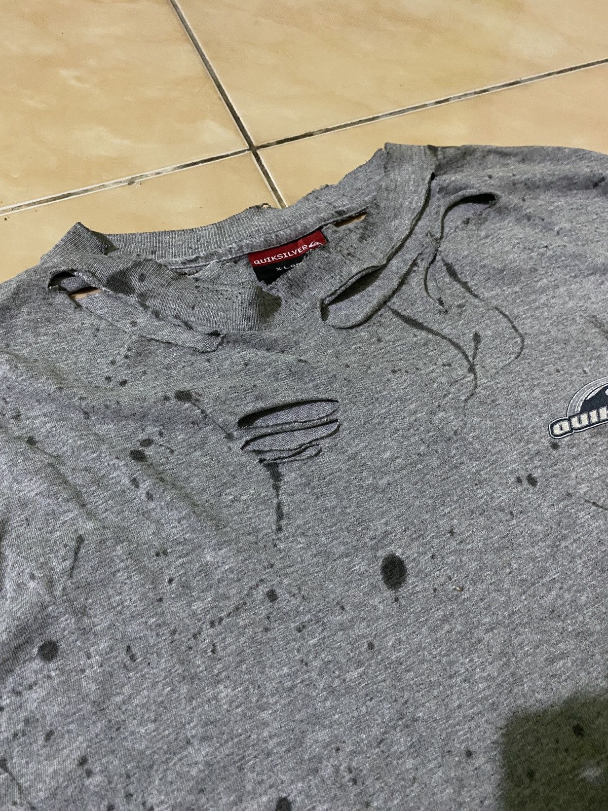 4GSELLER QUIKSILVER VINTAGE TRASHED STAIL OIL ERD STYLE Size US XL / EU 56 / 4 - 6 Thumbnail