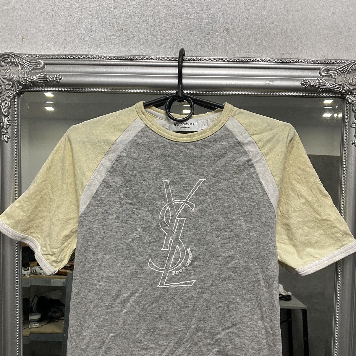 Yves Saint Laurent Yves Saint Lauren T-Shirt Y2K Vintage Size US S / EU 44-46 / 1 - 2 Thumbnail