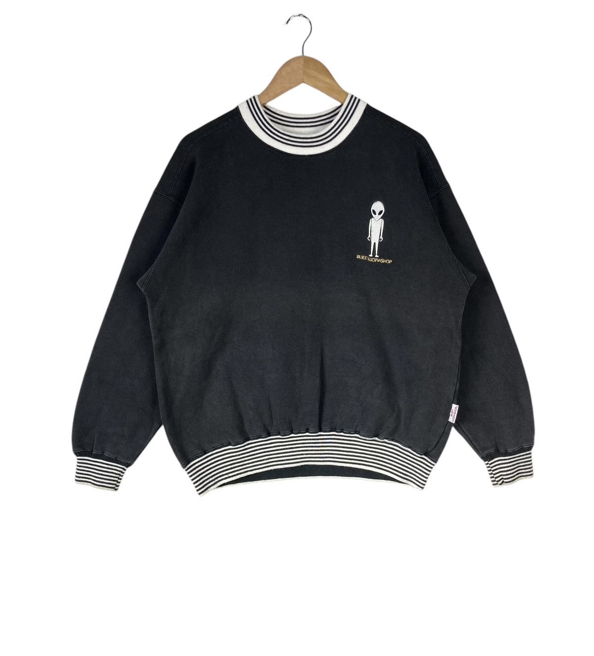 Alien Workshop × Vintage Vintage 90s Alien Workshop Skateboard Sweatshirt Size US L / EU 52-54 / 3 - 1 Thumbnail