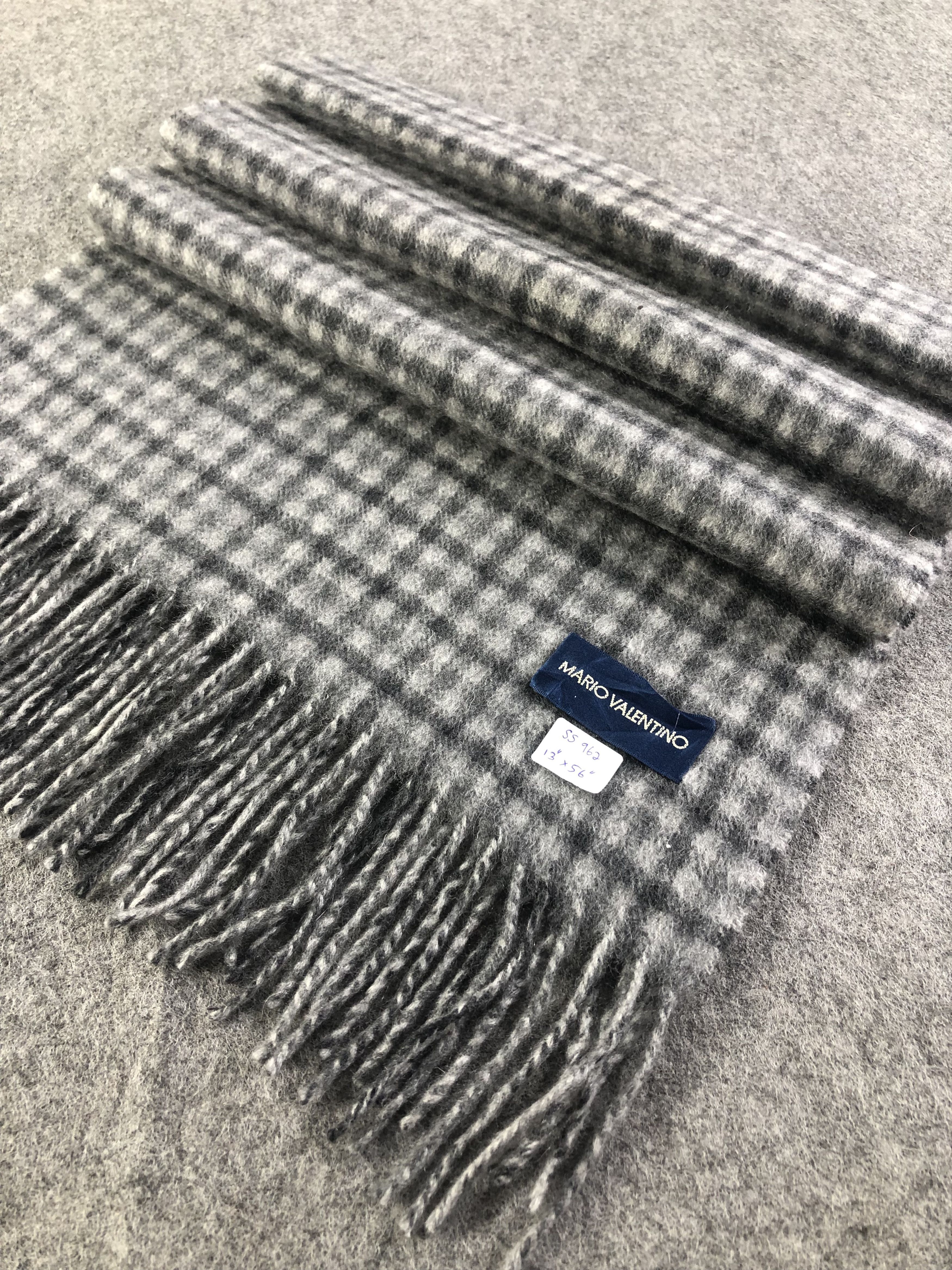 Vintage Mario Valentino Scarf / Muffler / Neckwear Size ONE SIZE - 3 Thumbnail