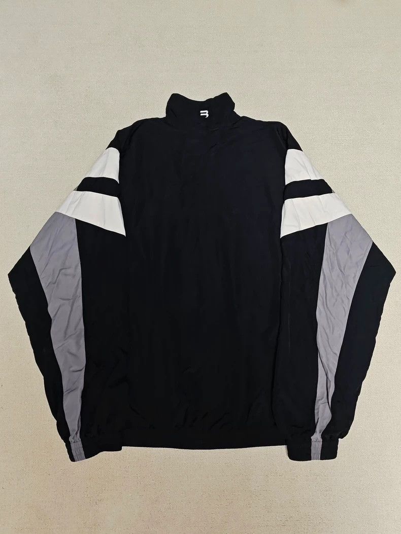 Balenciaga Balenciaga 22fw black and gray color matching sportyb jacke Size US M / EU 48-50 / 2 - 2 Thumbnail