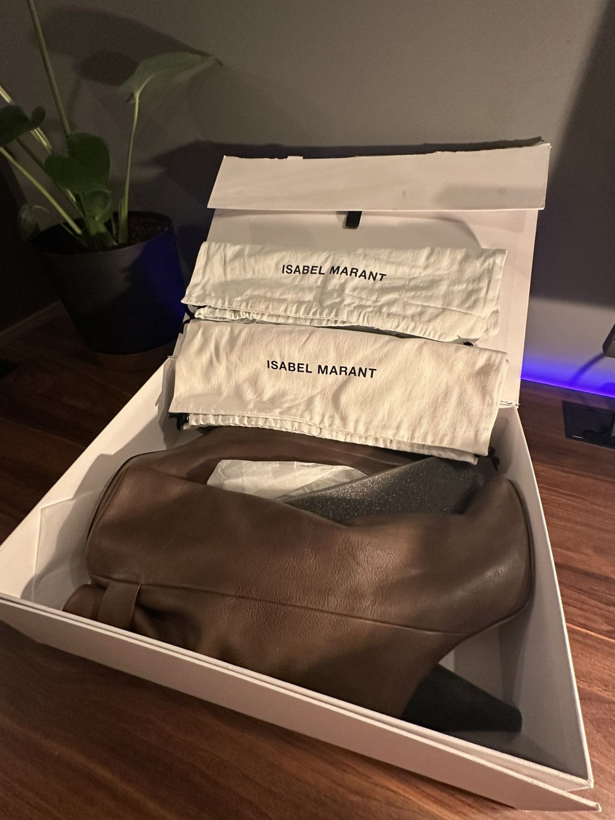 Isabel Marant Isabel Marant Boost Lakfee Size US 7.5 / IT 37.5 - 11 Thumbnail