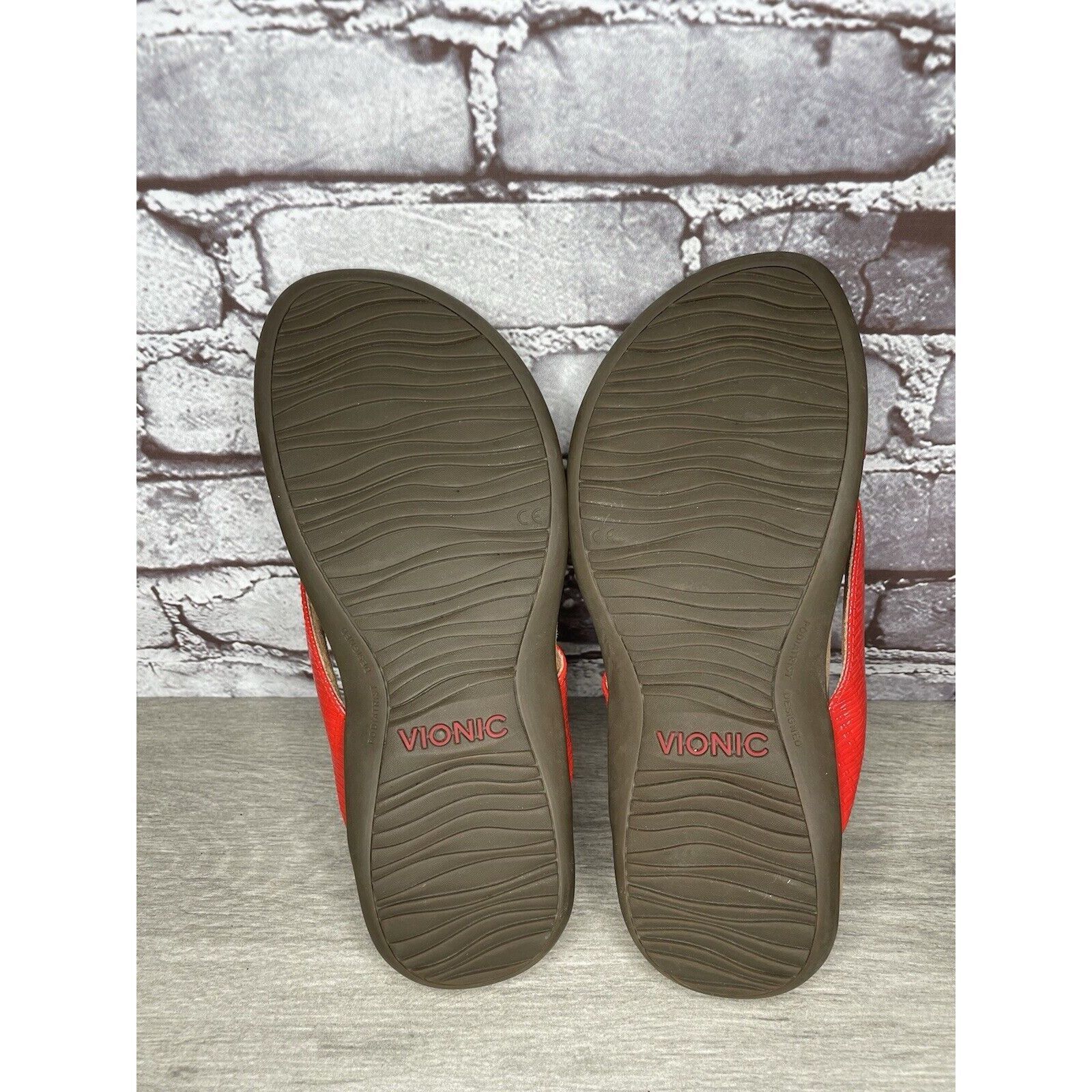 Other Vionic Bella 2 Red Synthetic Bow Casual Thong Sandals Women’ Size US 8.5 / IT 38.5 - 22 Thumbnail