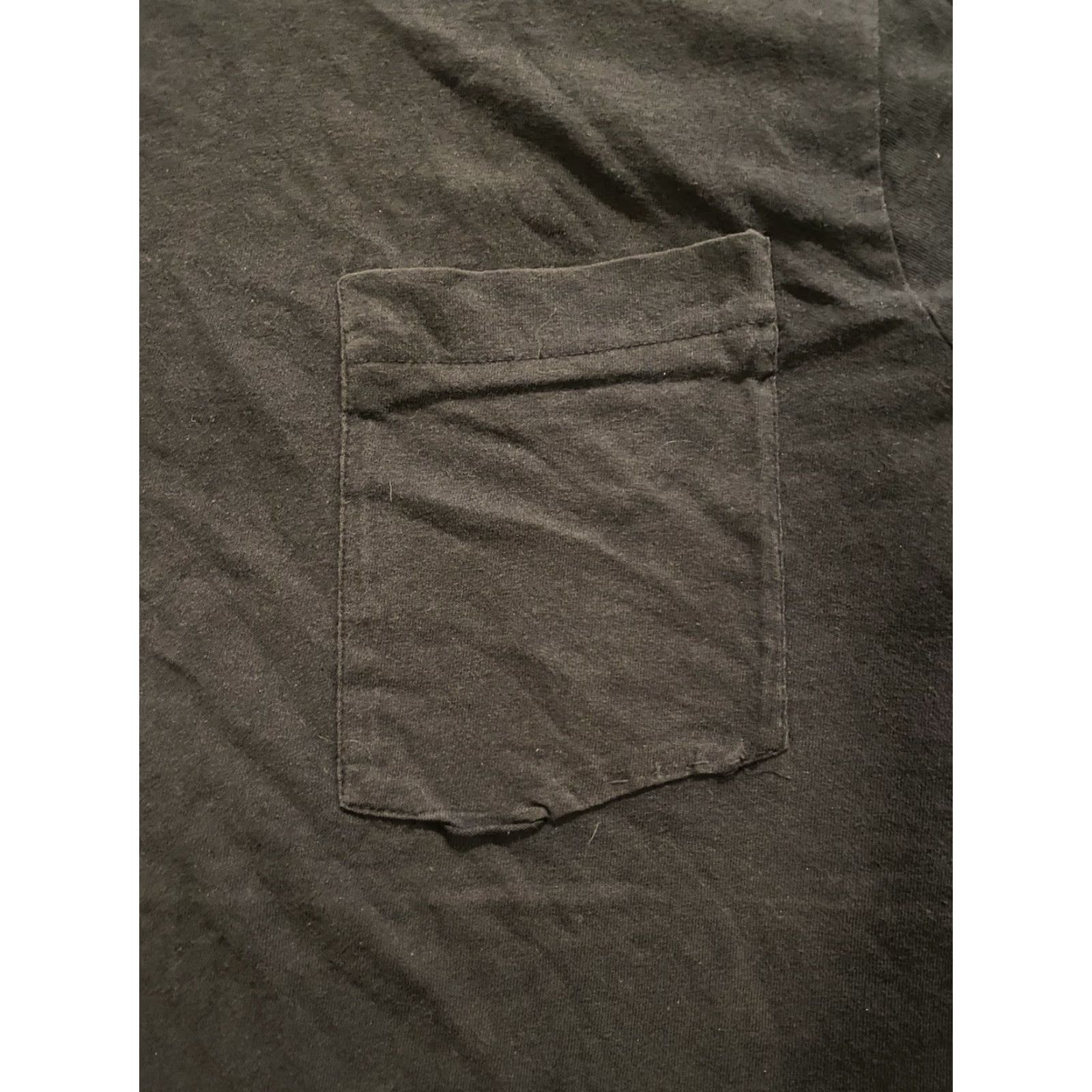 Vintage VINTAGE 80s Slim Fit Black Cotton T-Shirt Pocket Tee Shirt Short Sleeve Crew Neck Men Large Grunge Distressed Size US L / EU 52-54 / 3 - 4 Thumbnail