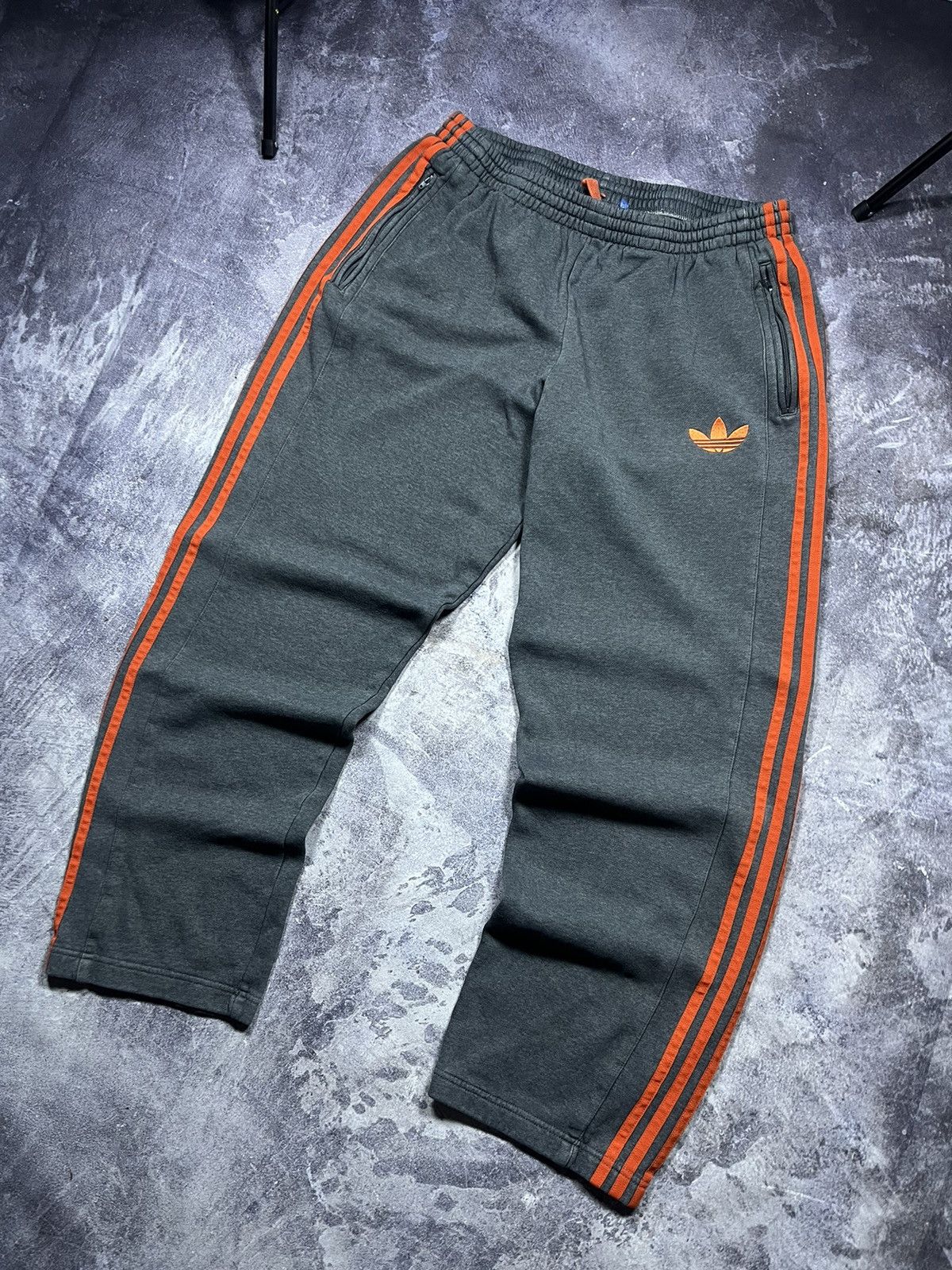 Adidas Adidas Originals Track Pants Vintage Y2K Size US 35 - 1 Thumbnail