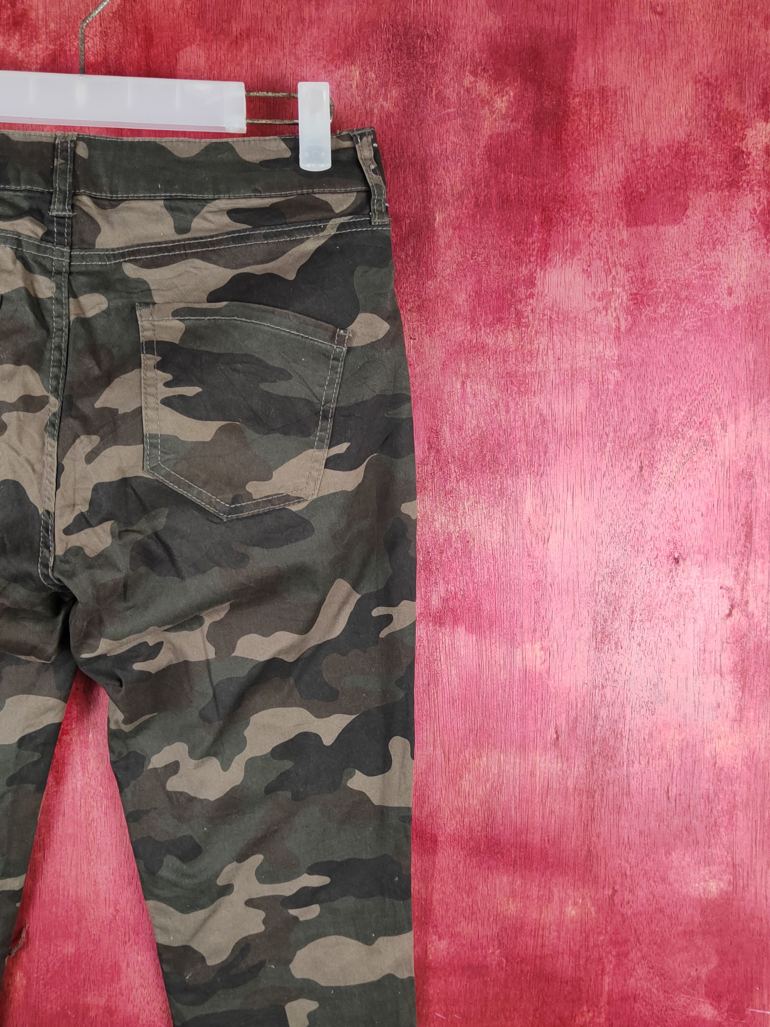 Japanese Brand × LOWRYS FARM Lepsim-Lowrys Farm Ripped Camouflage Pants #S2213 Size 28" / US 6 / IT 42 - 10 Thumbnail