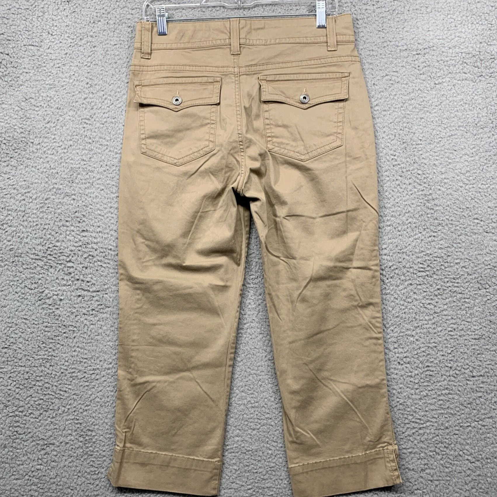 Gloria Vanderbilt VINTAGE Gloria Vanderbilt Capris 5-Pocket Women Beige 31x22 Cuffed 2” Slit High Rise 8 Cotton & Spandex Knit Jeans? Size ONE SIZE - 4 Thumbnail
