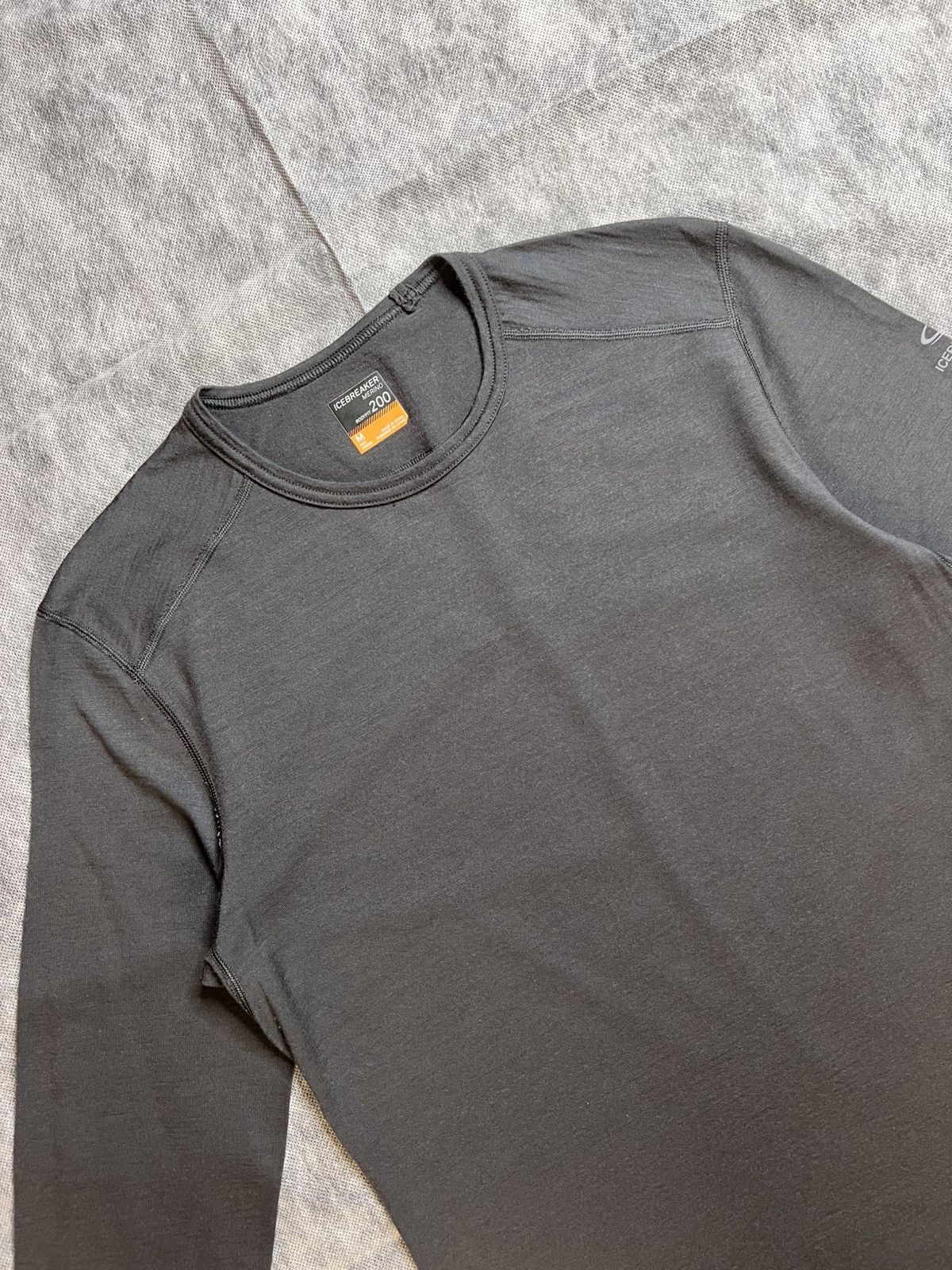 Icebreaker Icebreaker Merino 200 Longsleeve Size US M / EU 48-50 / 2 - 3 Thumbnail